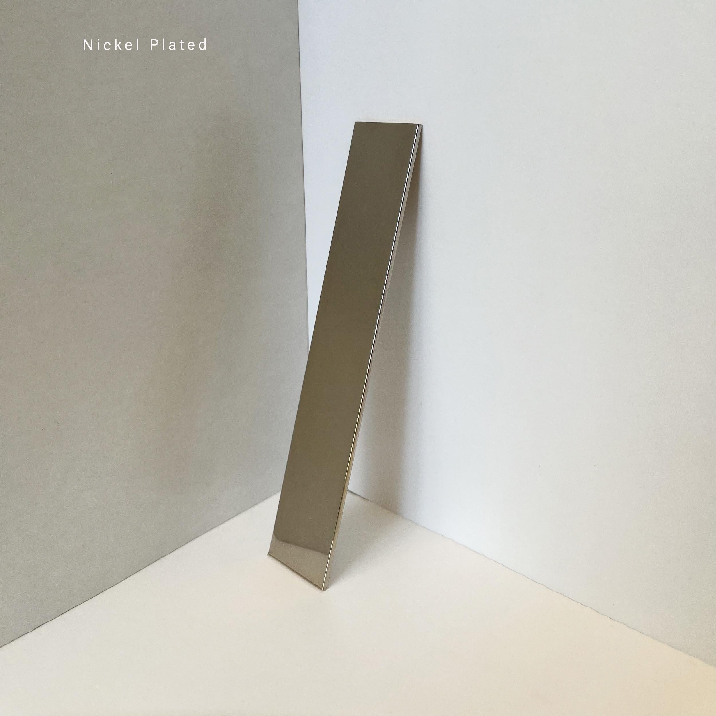 Specchio ovale contemporaneo da appoggio a soffitto con cornice nichelata in vendita 6
