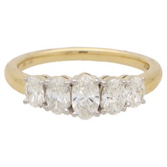 Zeitgenössischer ovaler Diamantring mit fünf Steinen in 18k Gelbgold