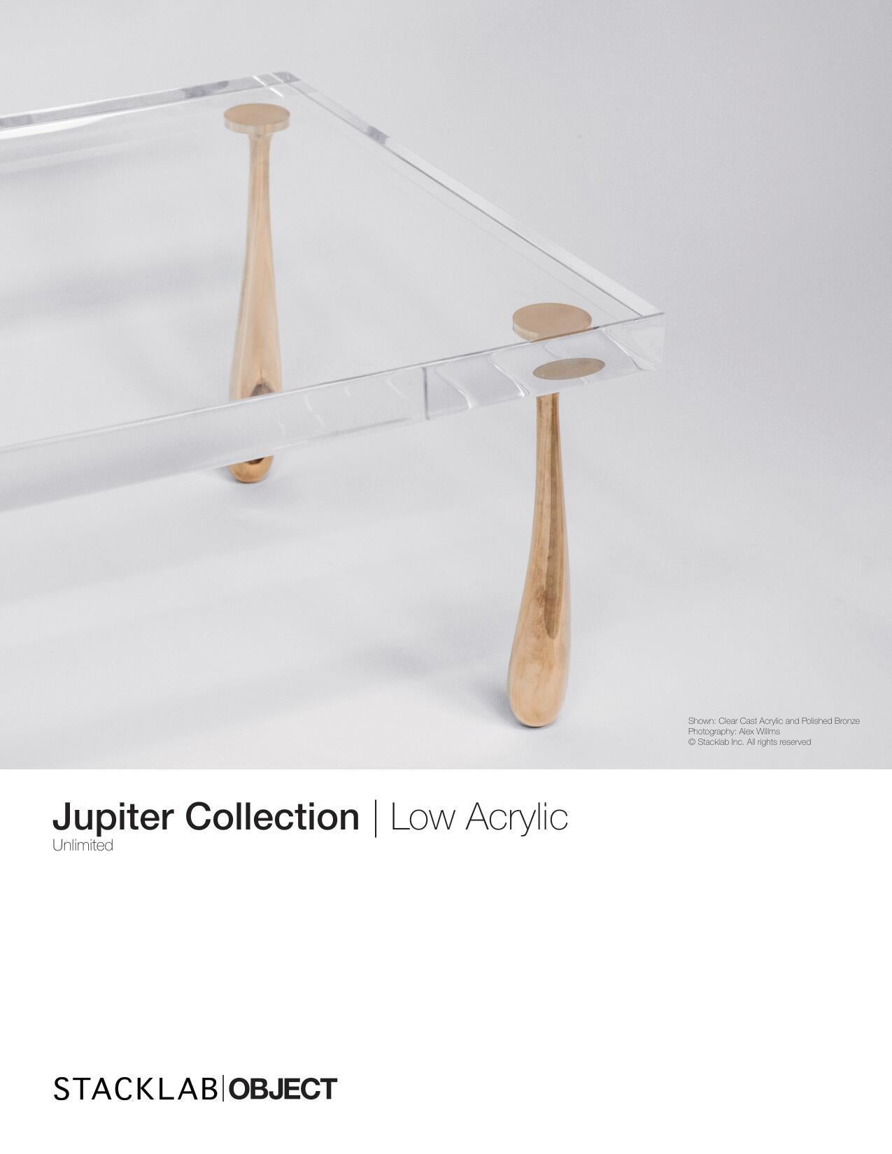 Contemporary Stacklab Jupiter Coffee Table - Acrylic Top, Oval For Sale