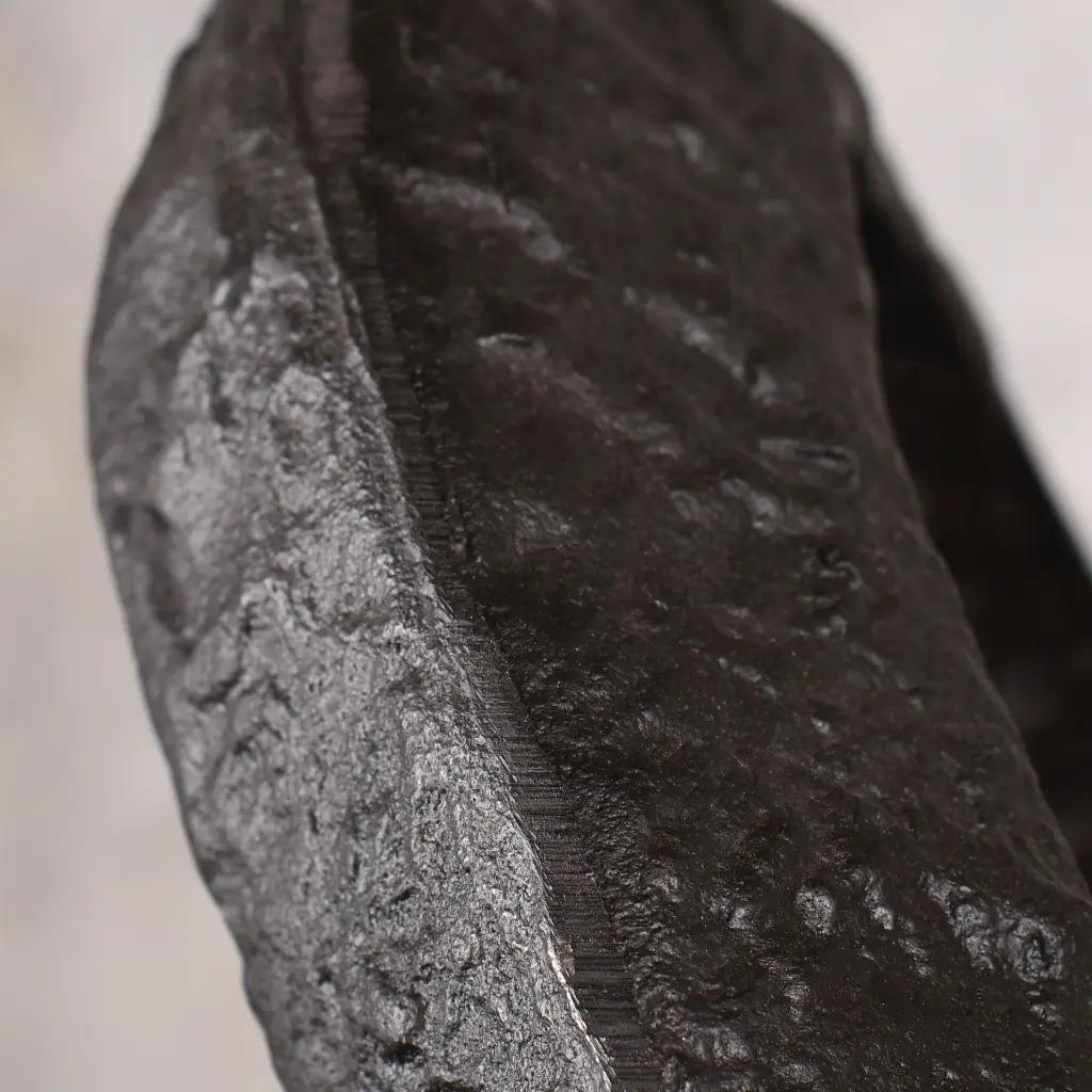 XXI secolo e contemporaneo Contemporary Oval Metal Sculpture in a Modern Brutalist Style in vendita