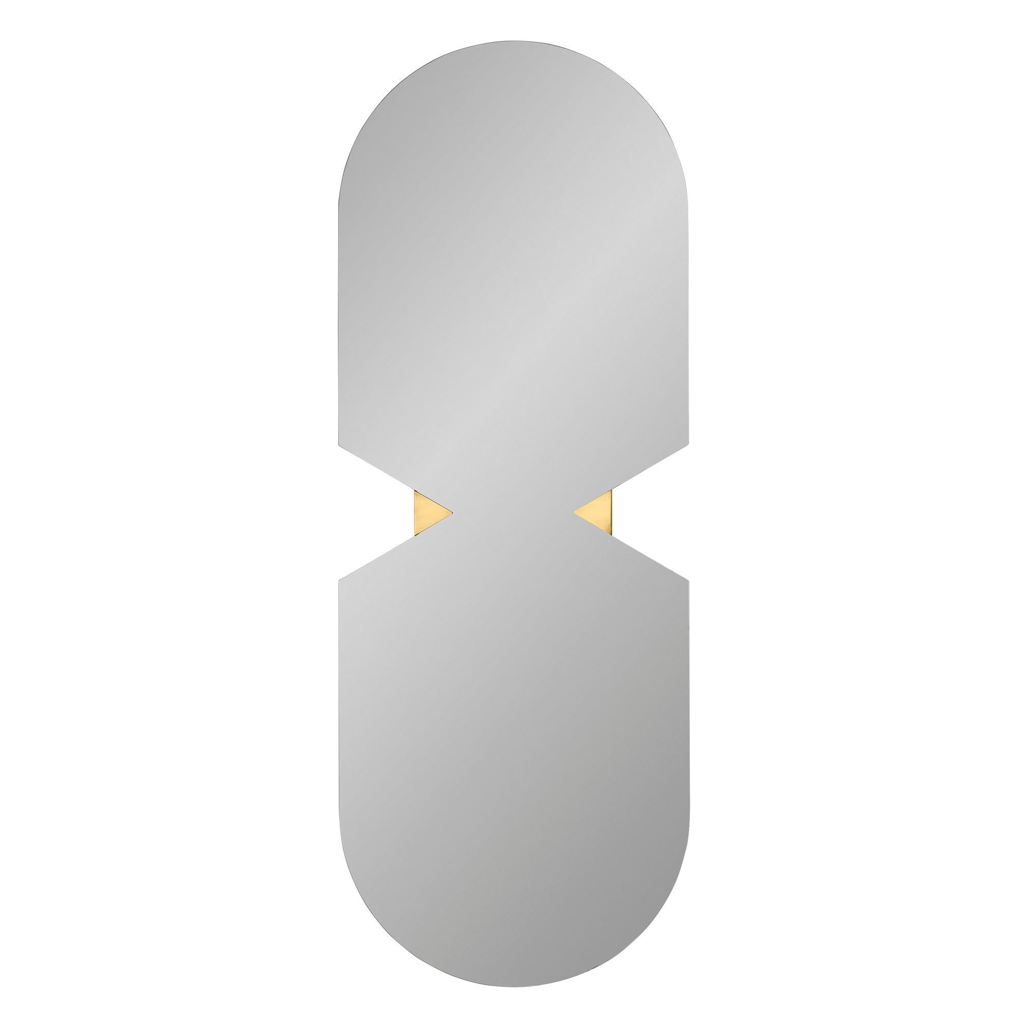 Zeitgenössischer ovaler Spiegel
Abmessungen: H 120x B 44,5 x T 1,4 CM
MATERIALIEN: Glas, Kupfer, MDF

Der Verto Spiegel ist ein Produkt, das mehr als nur den praktischen Zweck eines Spiegels erfüllt. Es handelt sich um ein Wandkunstwerk, das die