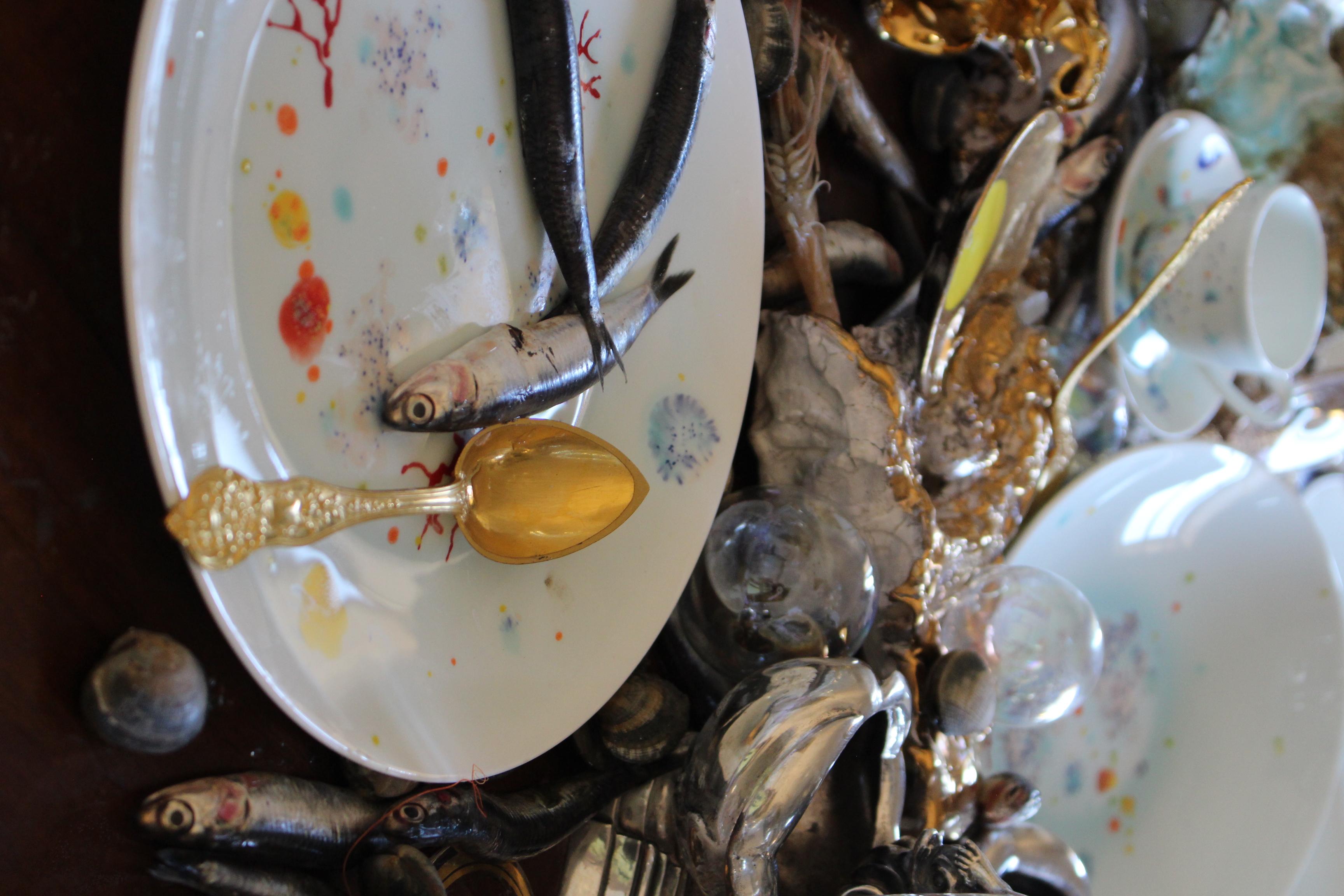 Plato ovalado contemporáneo Vajilla de porcelana pintada a mano en venta 4