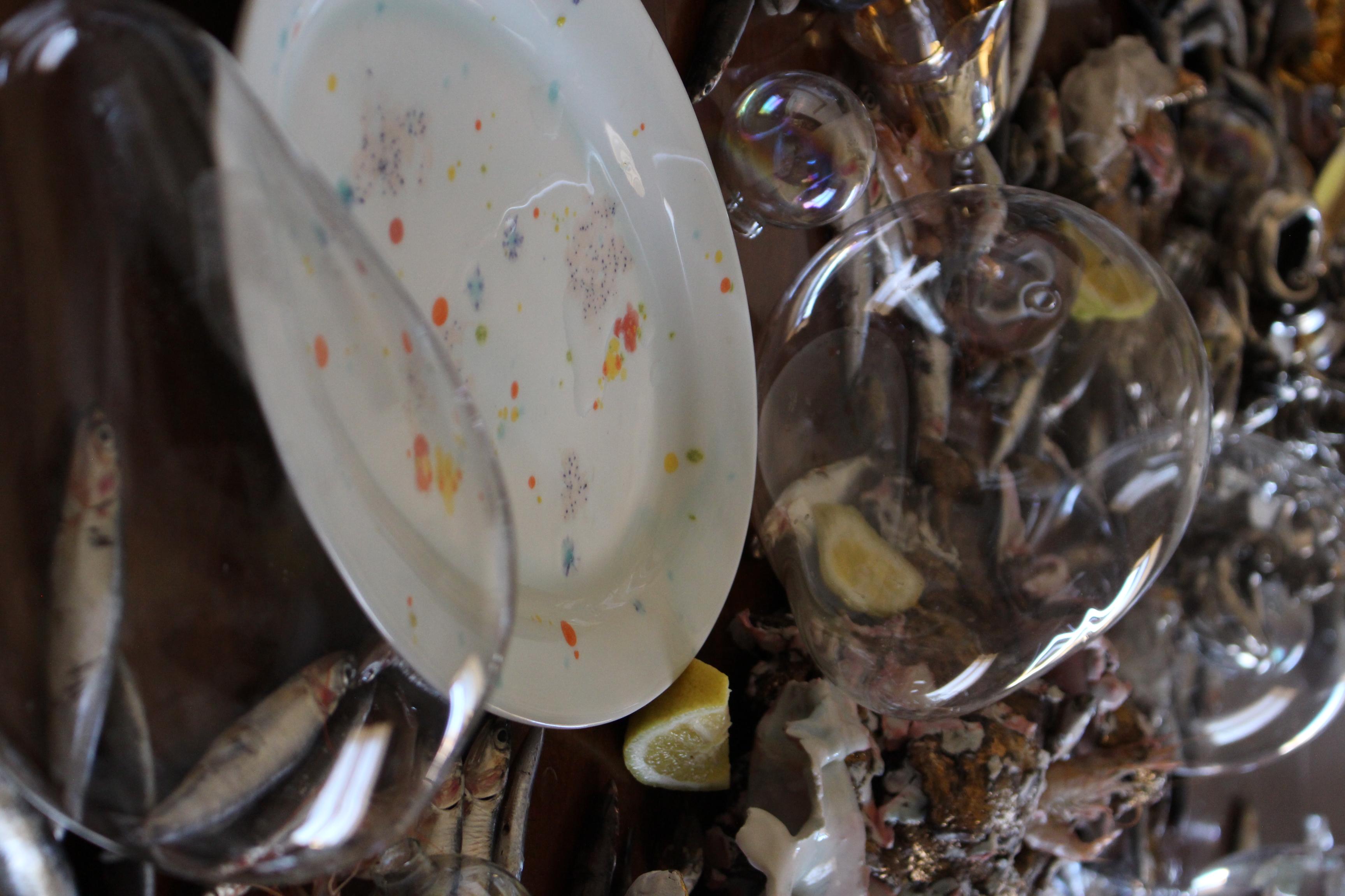 Plato ovalado contemporáneo Vajilla de porcelana pintada a mano en venta 7