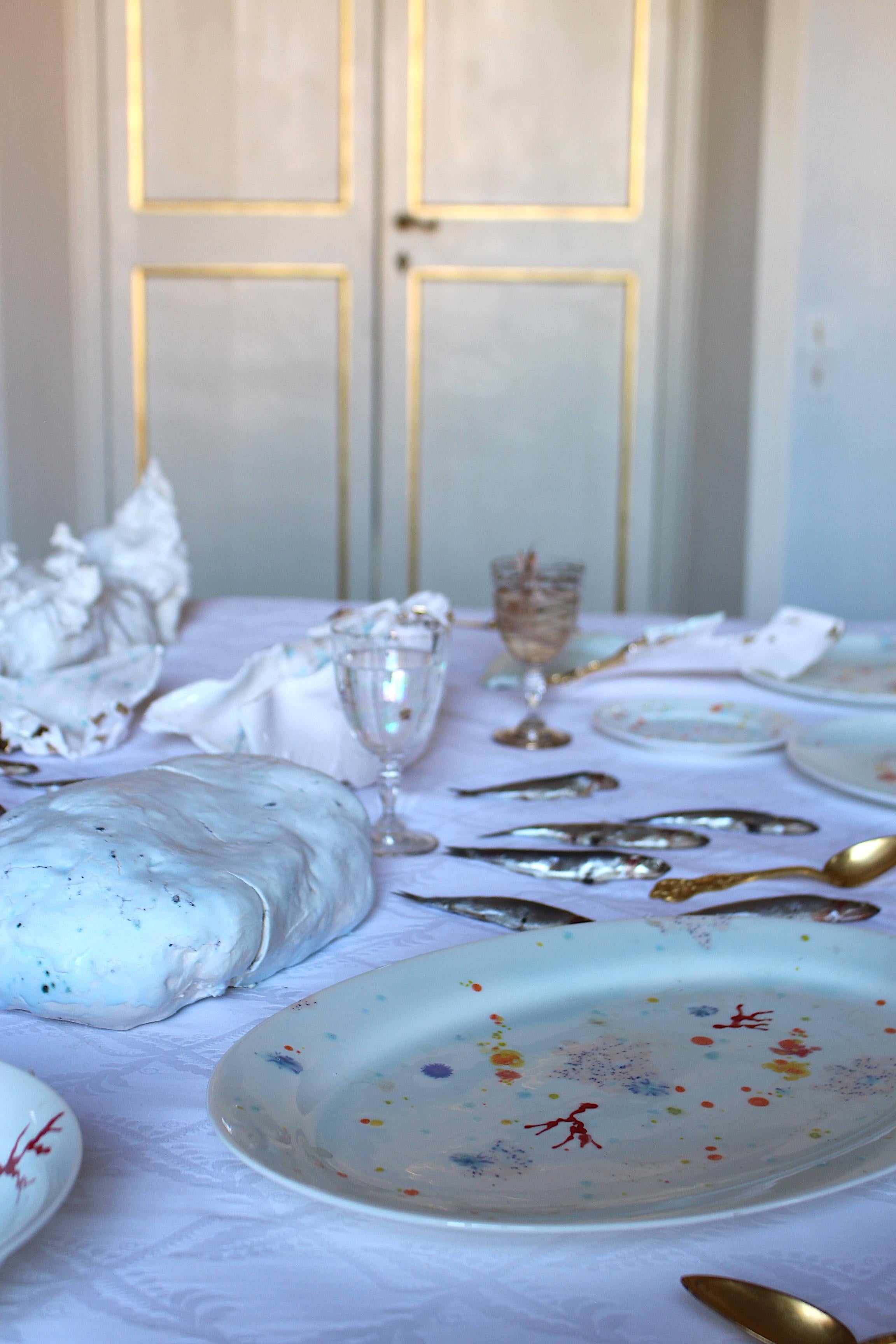 Plato ovalado contemporáneo Vajilla de porcelana pintada a mano en Nuevo estado para la venta en Roma, RM