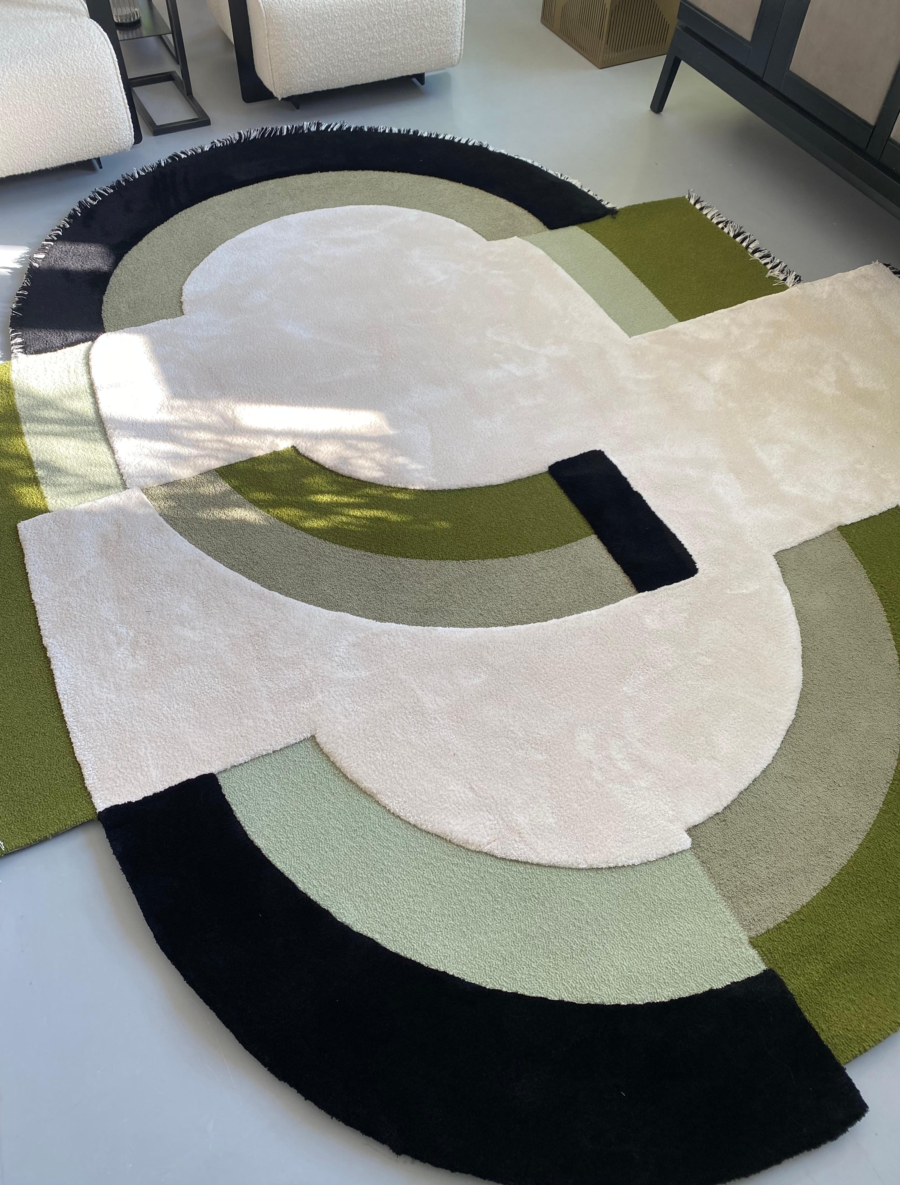 Alfombra Oval Contemporánea con Motivo Geométrico en Tonos Verdes y Beige en Lana Portugués en venta