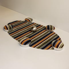 Contemporary Oval Rug with Geometric Pattern, Retrofuturistic 1970s Age Design