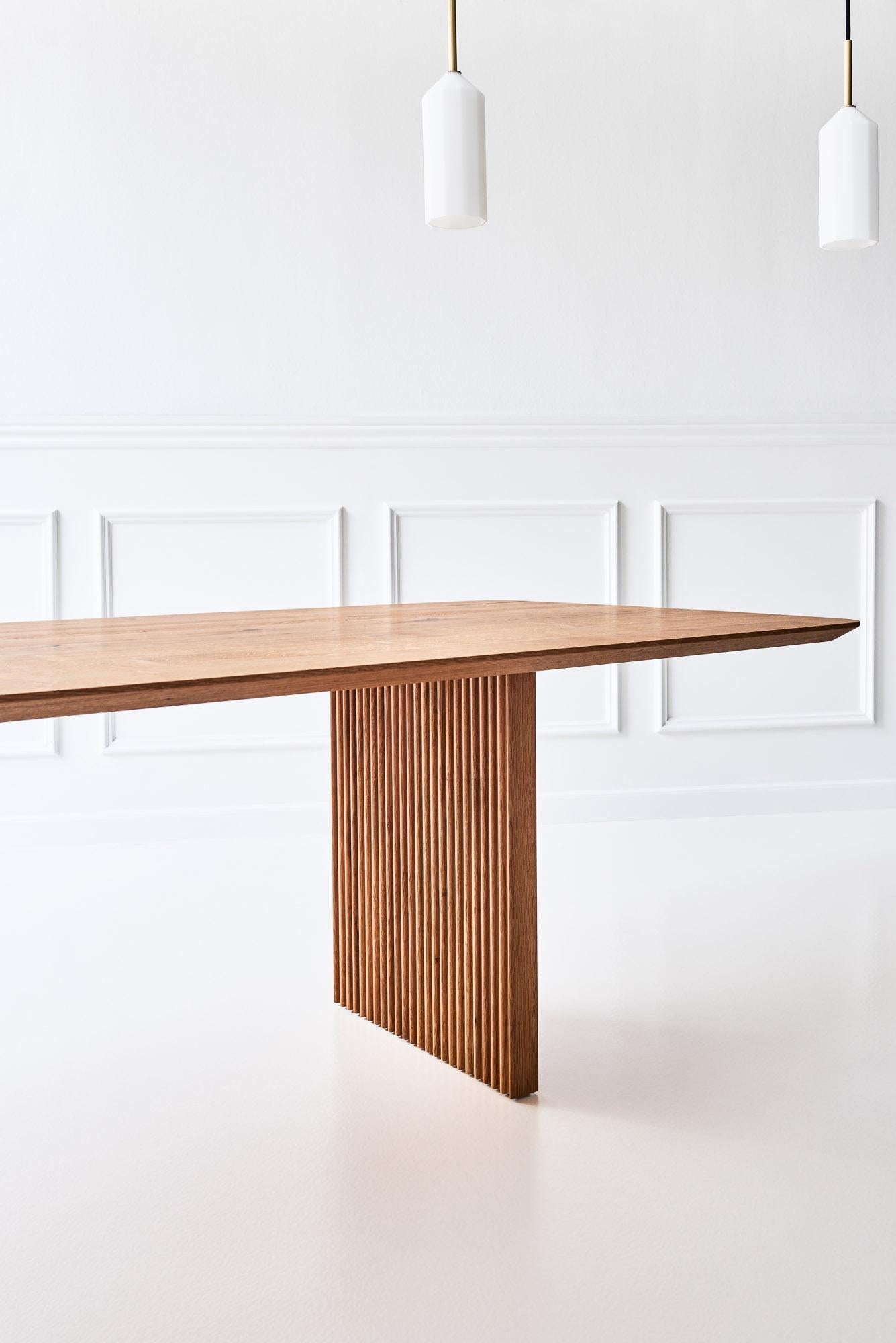 Contemporary Oval Ten Table 240, Light Oak For Sale 6