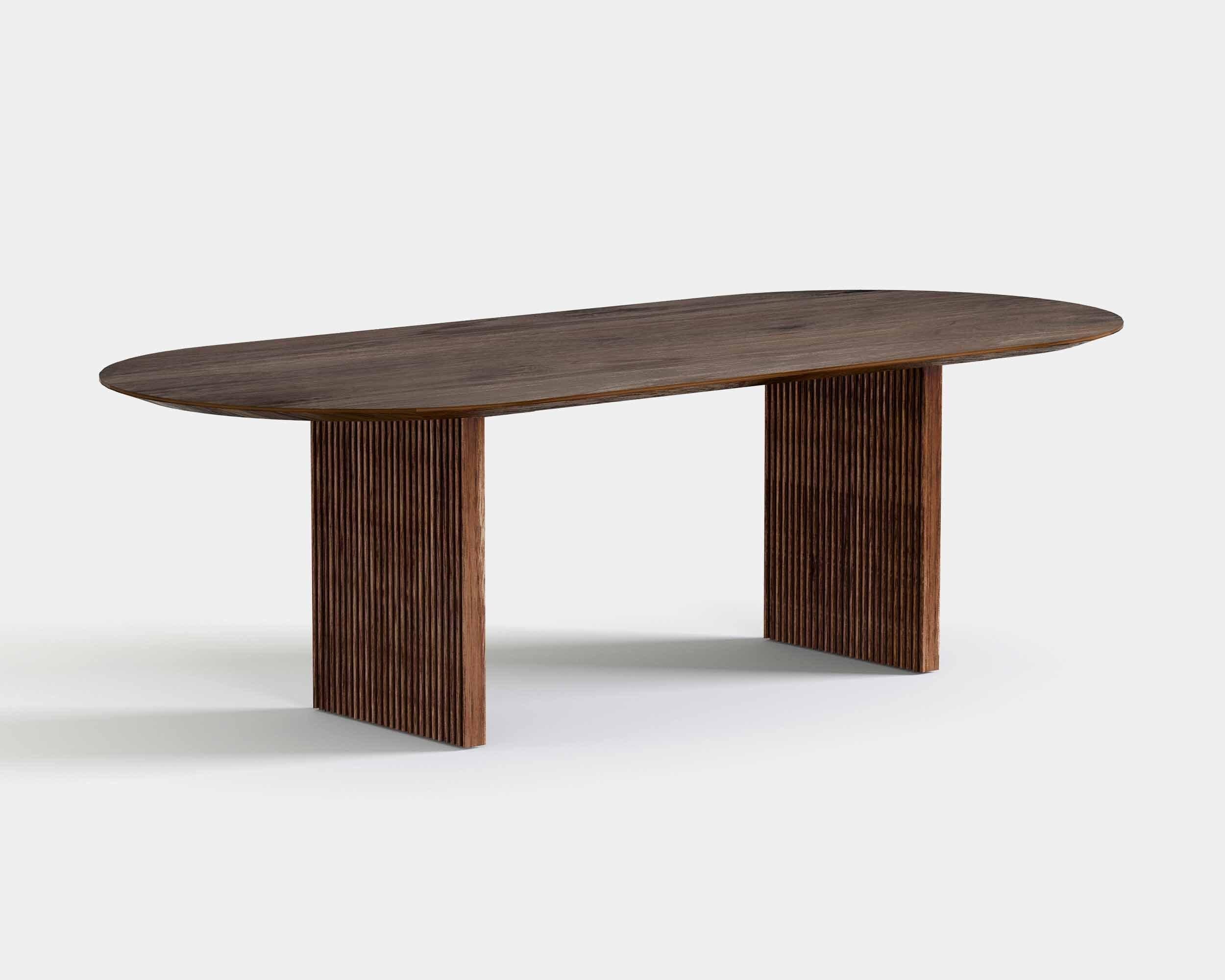 Zeitgenössischer ovaler Zehn-Tisch 370, Rauchholz- oder Nussbaumholz (Skandinavische Moderne) im Angebot