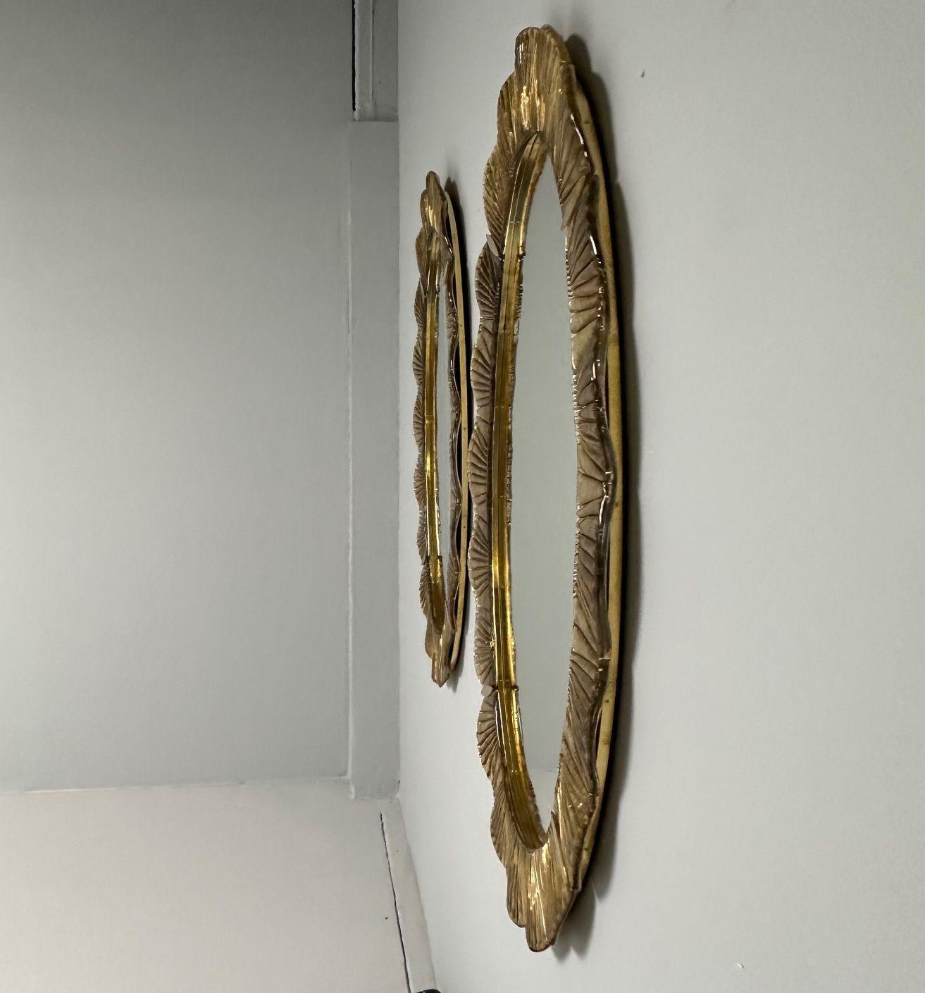 Contemporary, Oval Wall Mirrors, Scallop Motif, Murano Glass, Gilt Gold, Italy en vente 3