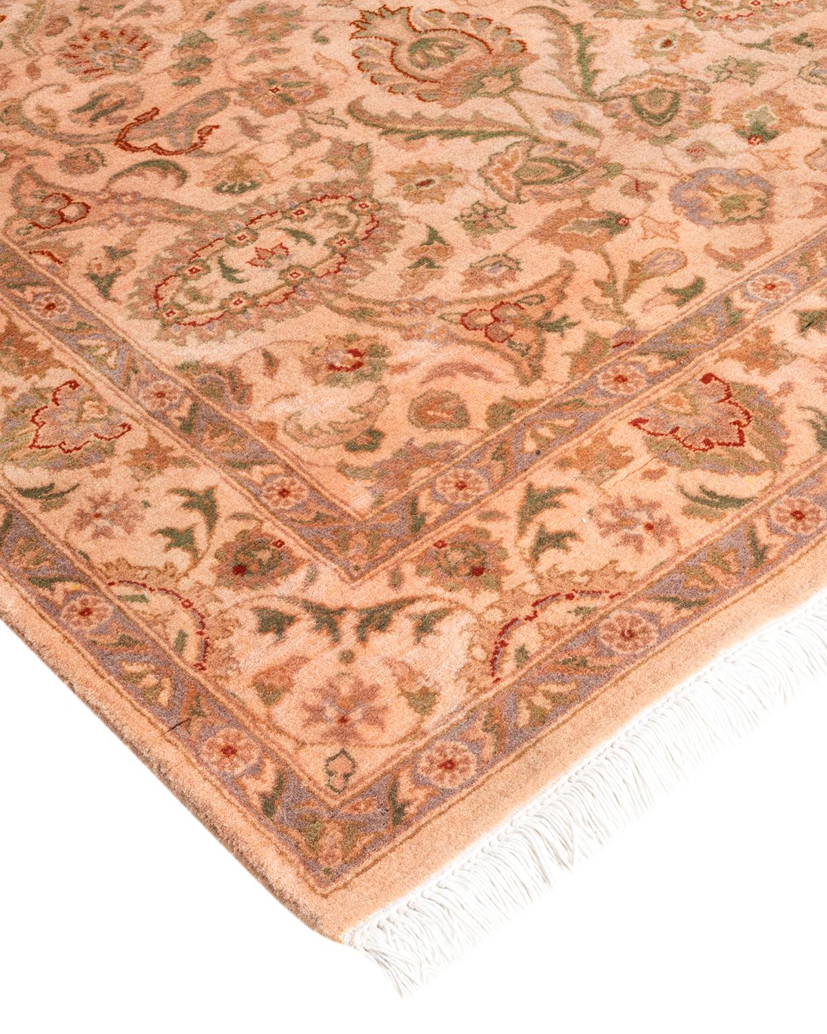 I tappeti Vibrance rappresentano il classico con un tocco di classe: motivi tradizionali sovratinti con colori brillanti. Ogni tappeto annodato a mano viene lavato con una tintura botanica naturale al 100% che rivela le sfumature nascoste nei