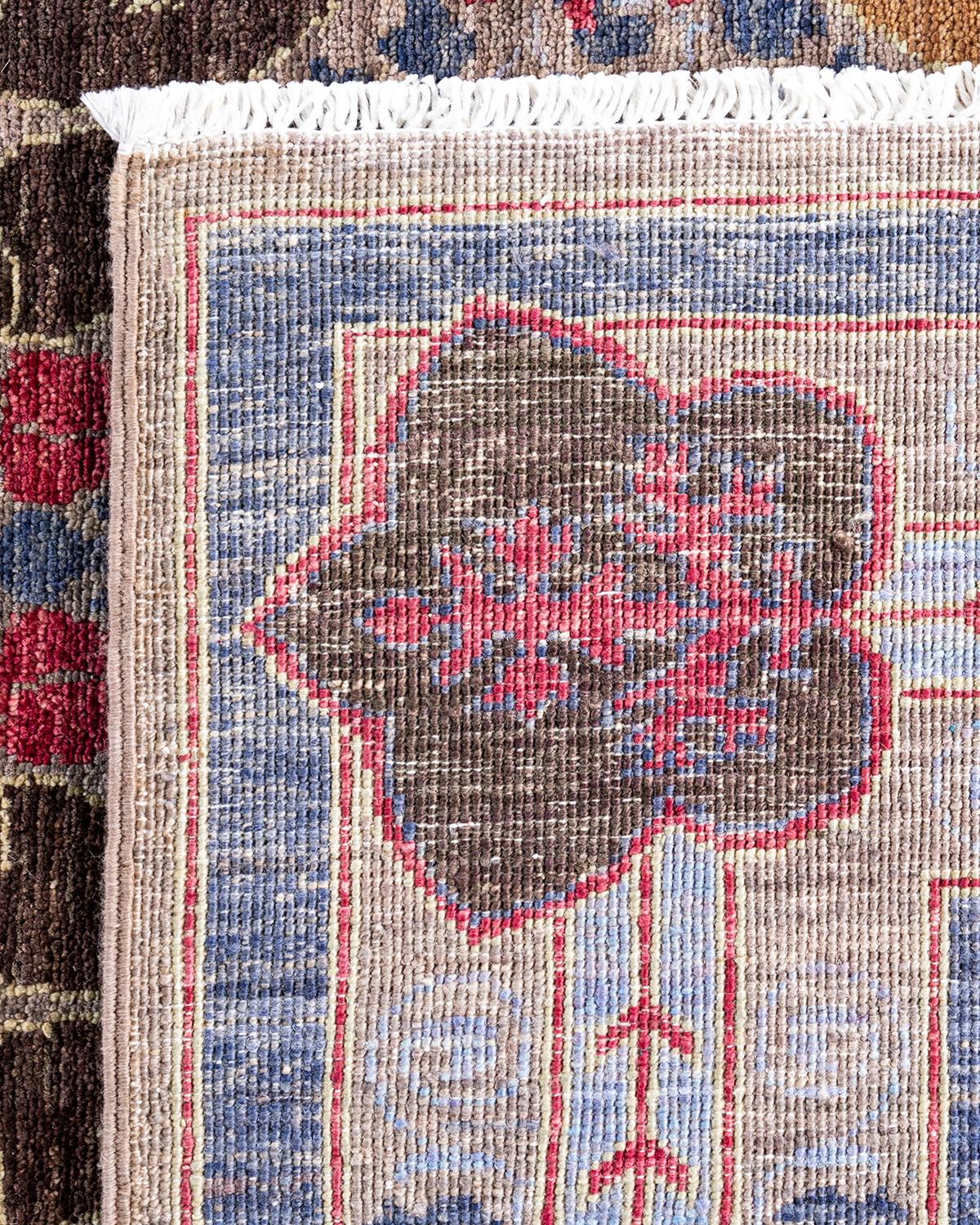 XXI secolo e contemporaneo Tappeto Contemporary Overdyed in lana annodata a mano di colore beige in vendita