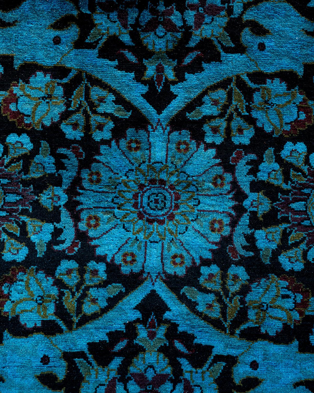 Contemporary Overdyed Hand Knotted Wool Black Area Rug (Pakistanisch) im Angebot