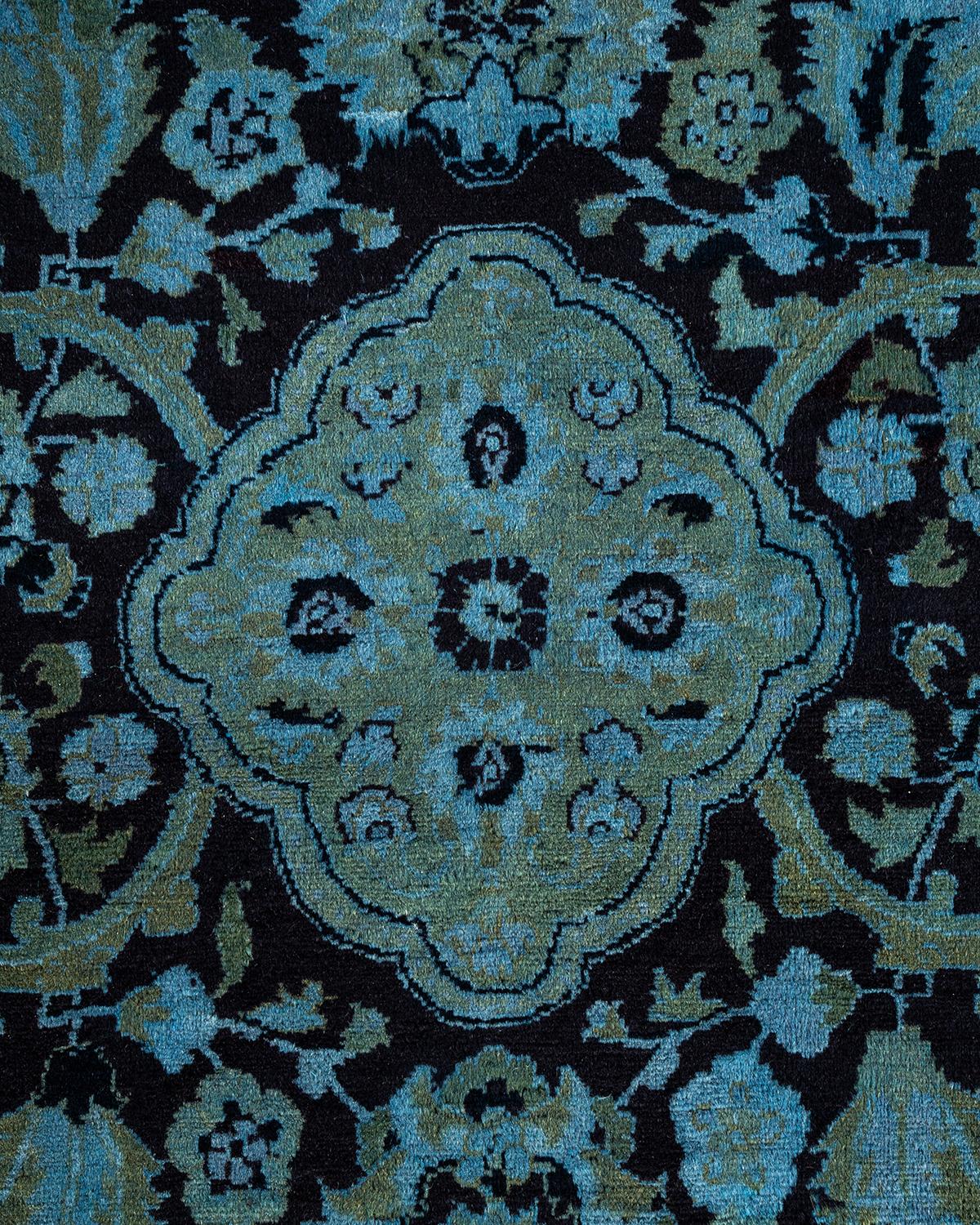 Pakistano Contemporary Overdyed Hand Knotted Wool Black Area Rugs (Tappeto di lana nero) in vendita