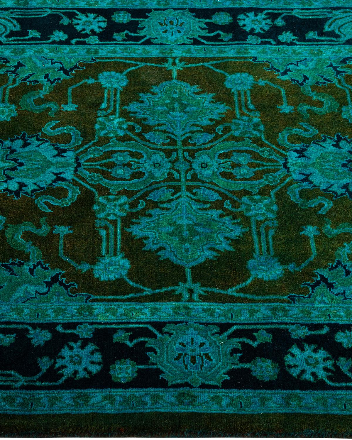 Contemporary Overdyed Hand Knotted Wool Black Area Rug im Zustand „Neu“ im Angebot in Norwalk, CT