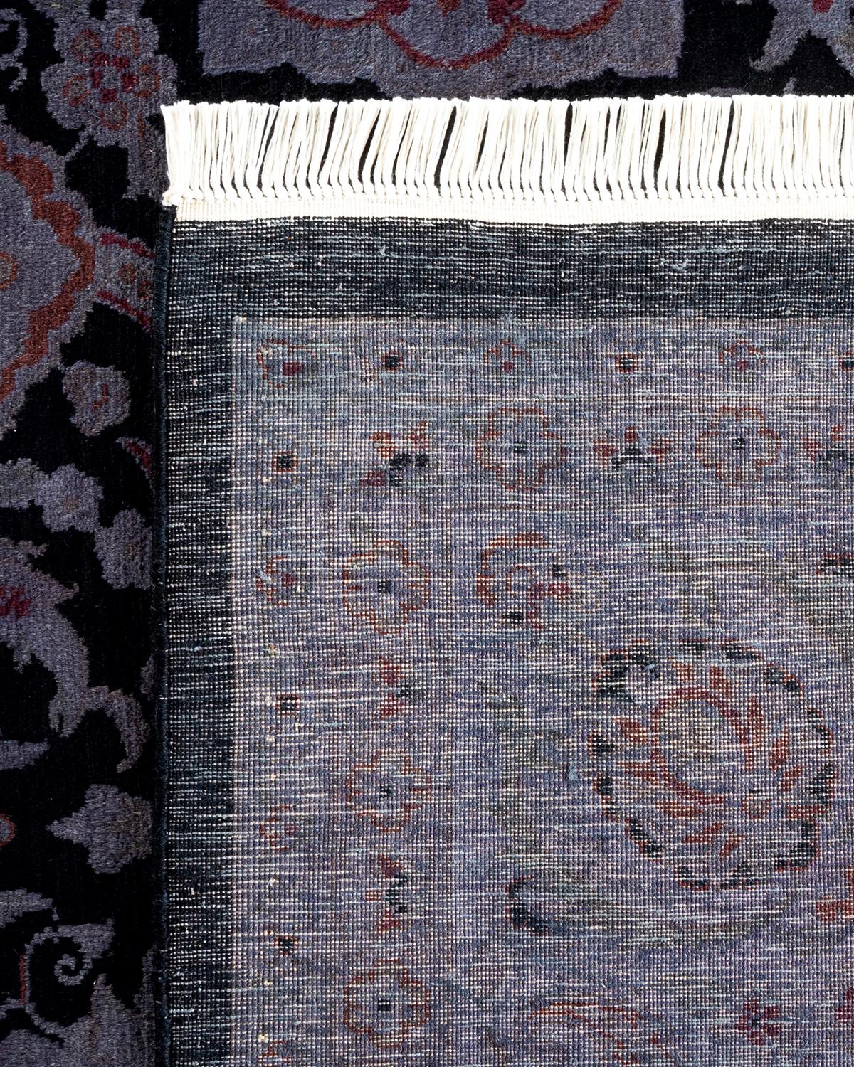 XXIe siècle et contemporain Contemporary Overdyed Hand Knotsted Wool Black Area Rug (tapis de sol en laine surteinte nouée à la main) en vente