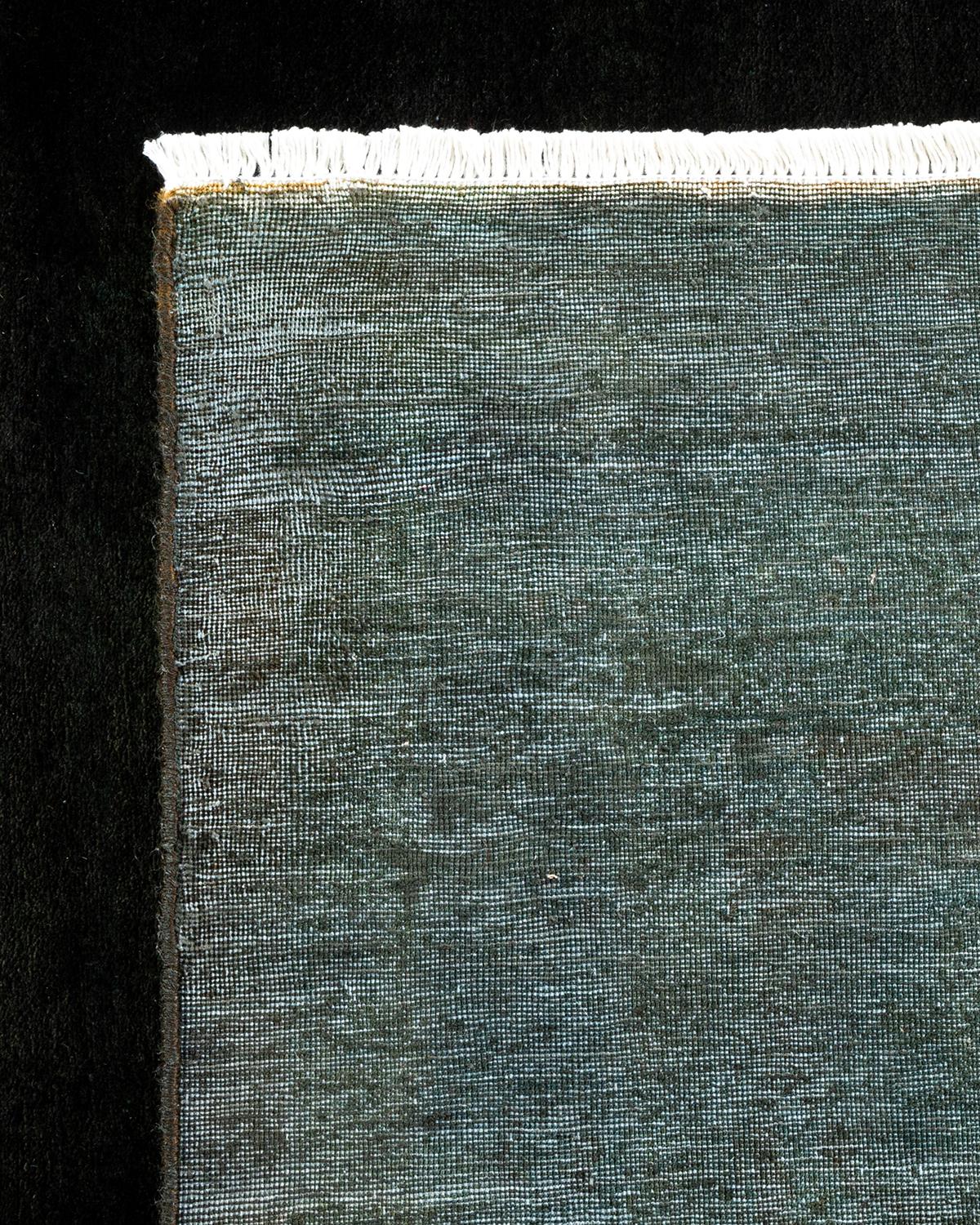 XXI secolo e contemporaneo Contemporary Overdyed Hand Knotted Wool Black Area Rugs (Tappeto di lana nero) in vendita