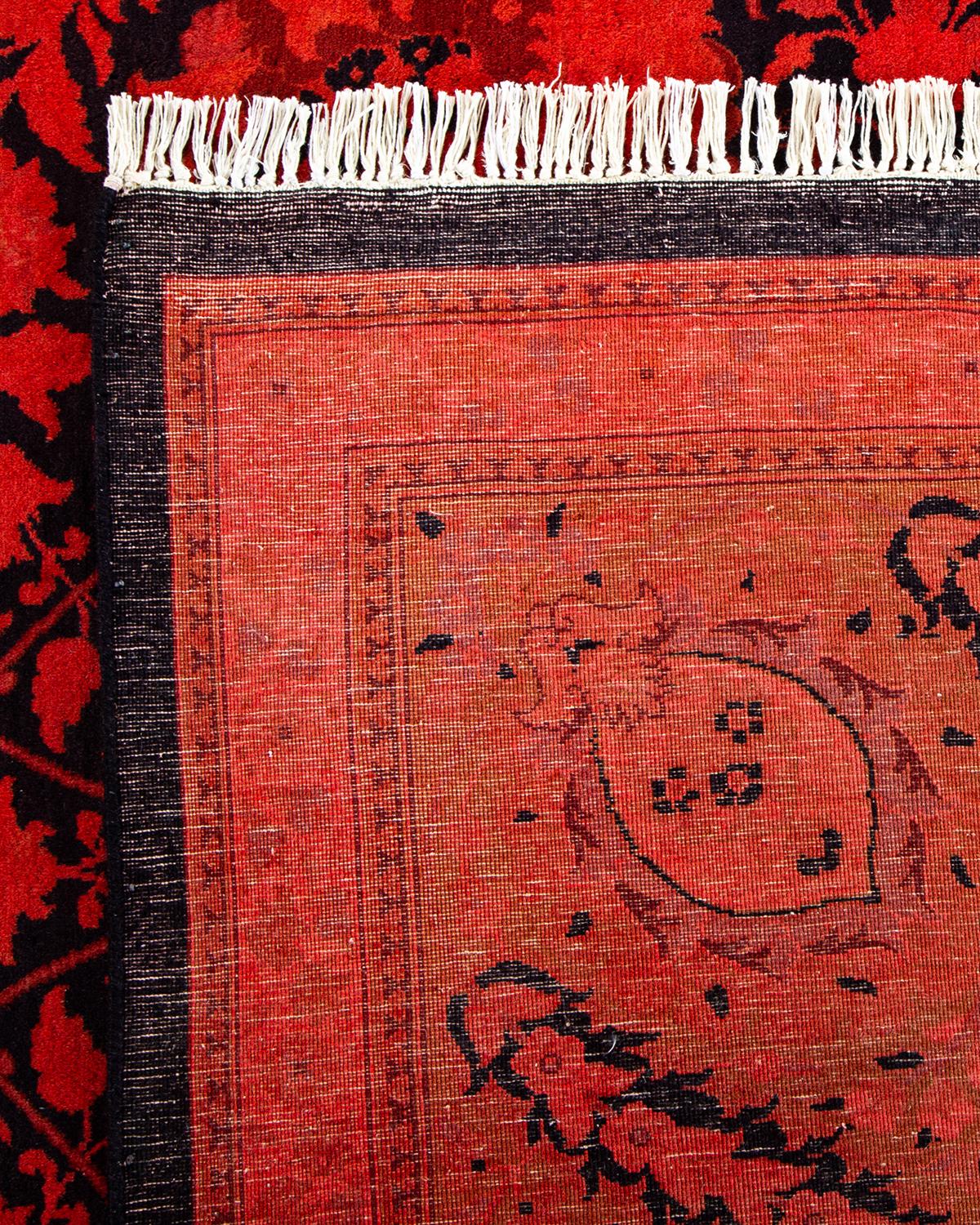 XXI secolo e contemporaneo Contemporary Overdyed Hand Knotted Wool Black Area Rugs (Tappeto di lana nero) in vendita