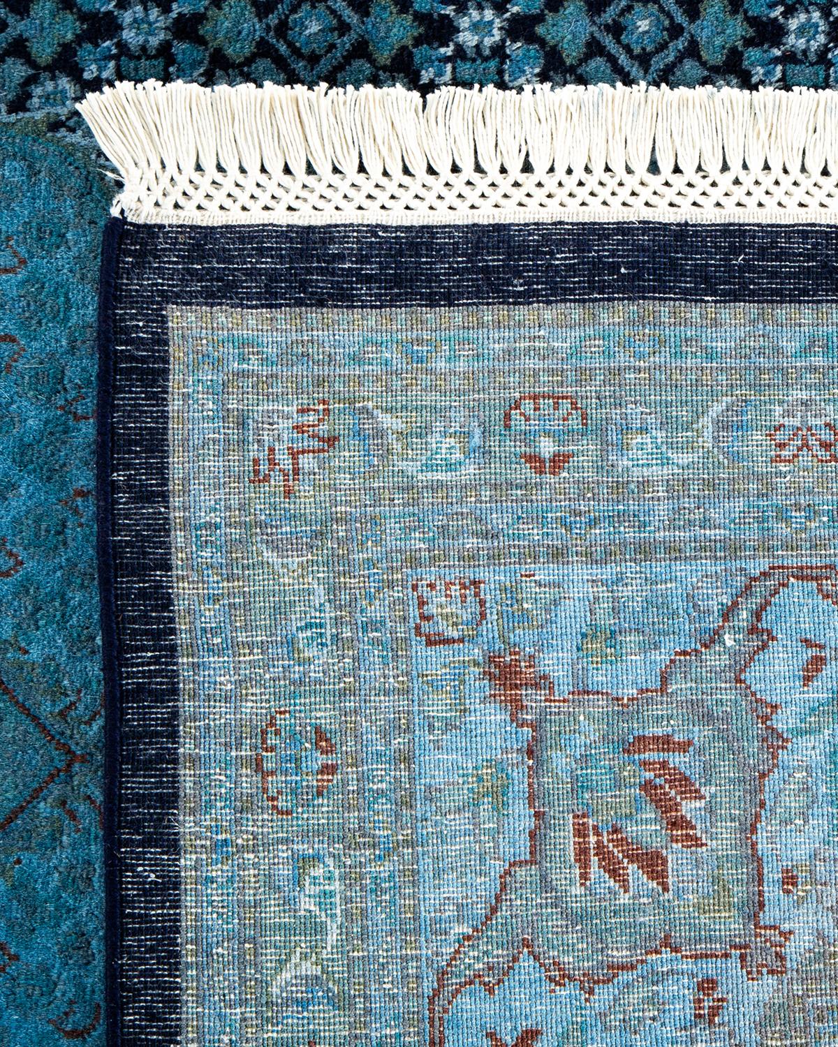 XXIe siècle et contemporain Contemporary Overdyed Hand Knotsted Wool Black Area Rug (tapis de sol en laine surteinte nouée à la main) en vente