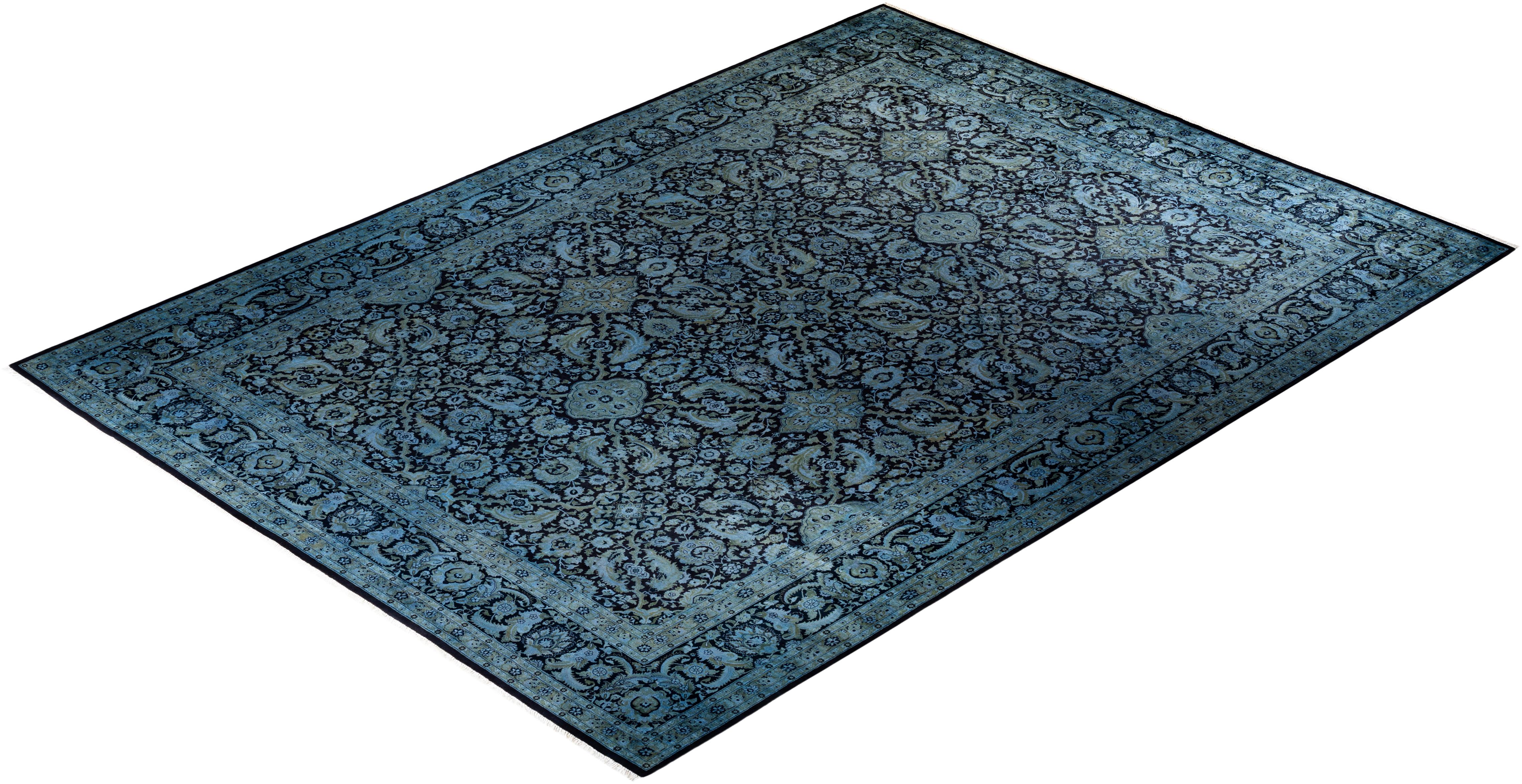 Contemporary Overdyed Hand Knotted Wool Black Area Rugs (Tappeto di lana nero) in vendita 2