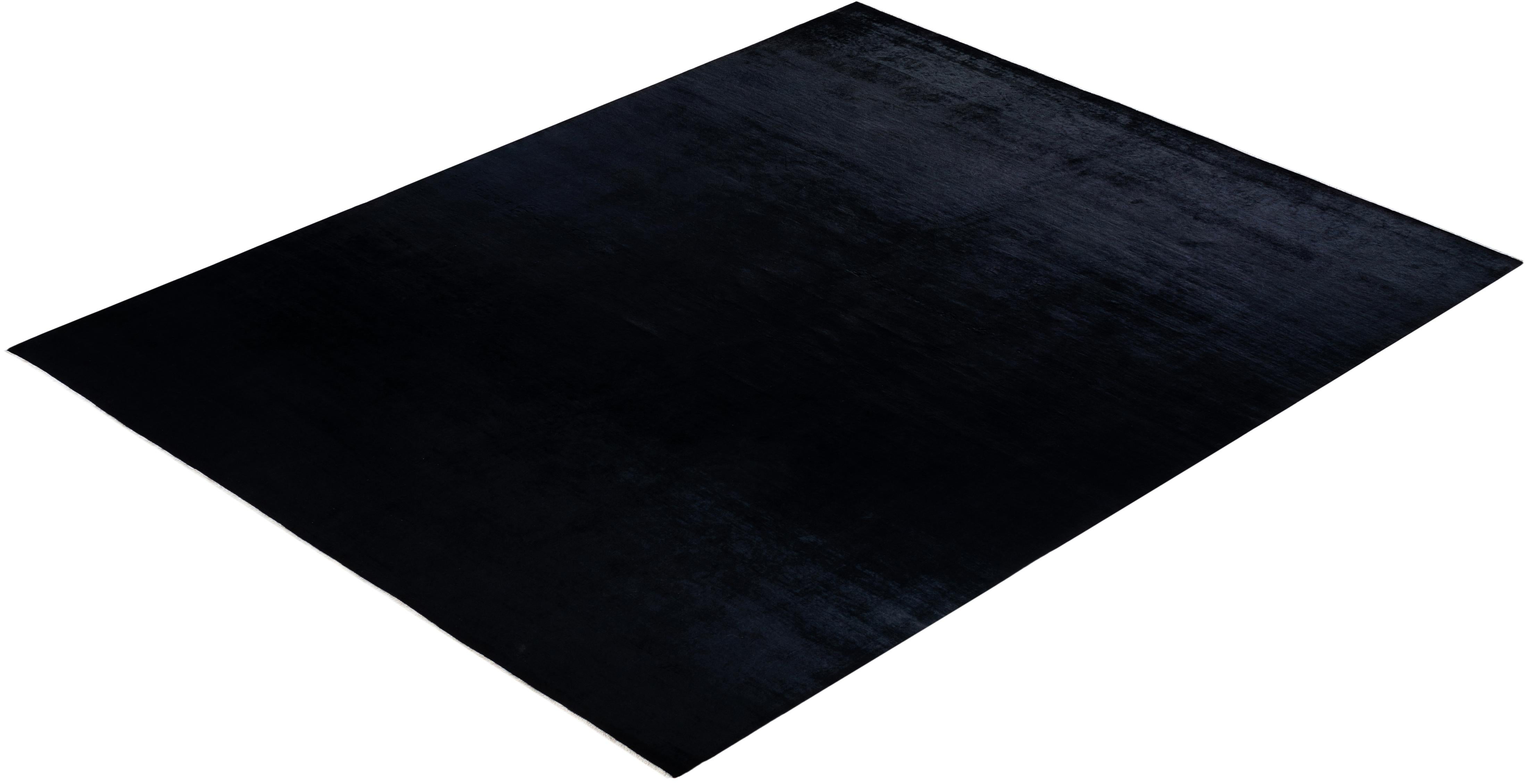 Alfombra de lana teñida a mano contemporánea negra en venta 2