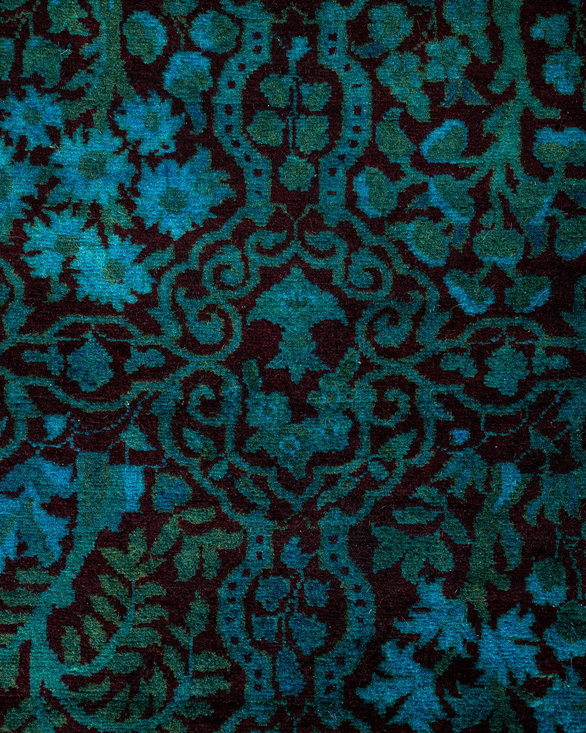 Pakistanais Chemin de table contemporain en laine surteinte nouée à la main, noir en vente