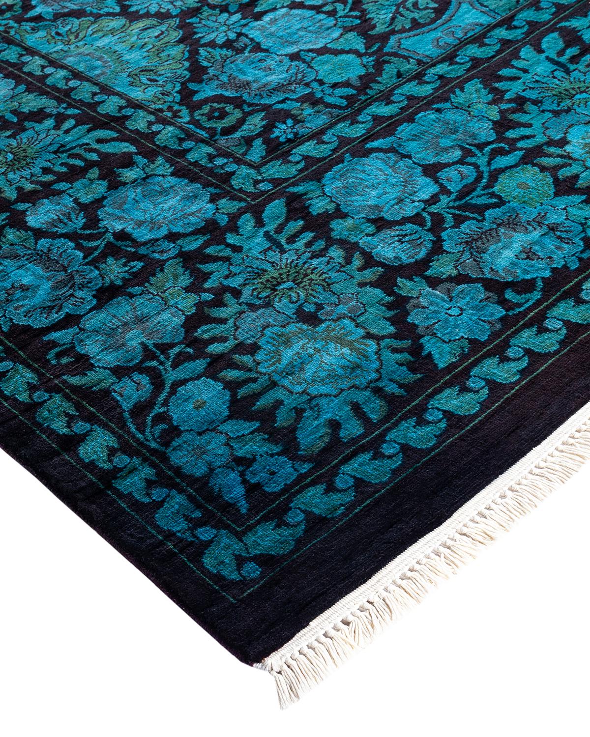 Vibrance-Teppiche sind der Inbegriff von Klassik mit Pfiff: traditionelle Muster in leuchtenden Farben gefärbt. Jeder handgeknüpfte Teppich wird mit einem 100 % natürlichen botanischen Farbstoff gewaschen, der verborgene Nuancen in den Mustern