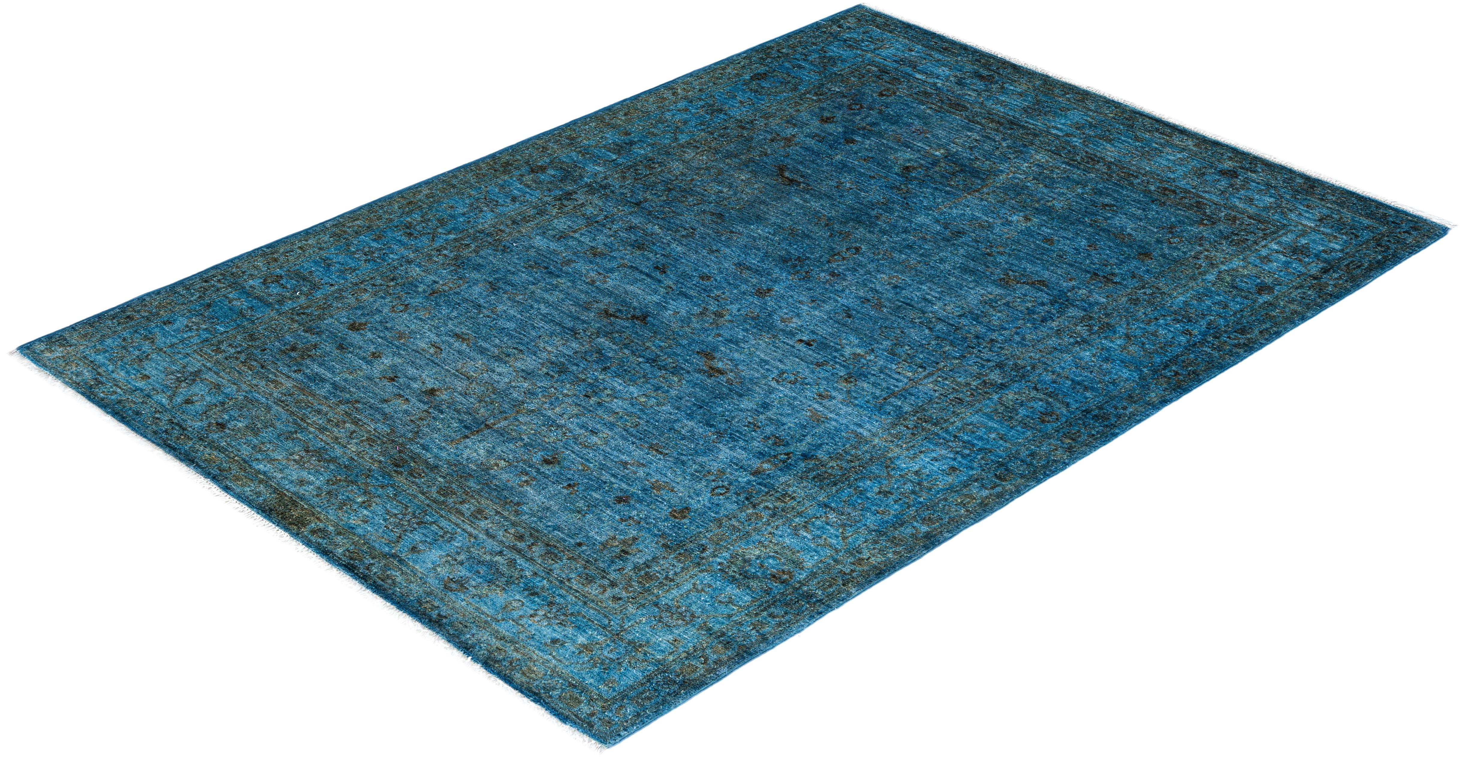 Contemporary Tapis de sol en laine surteinte nouée à la main bleu 4' 2