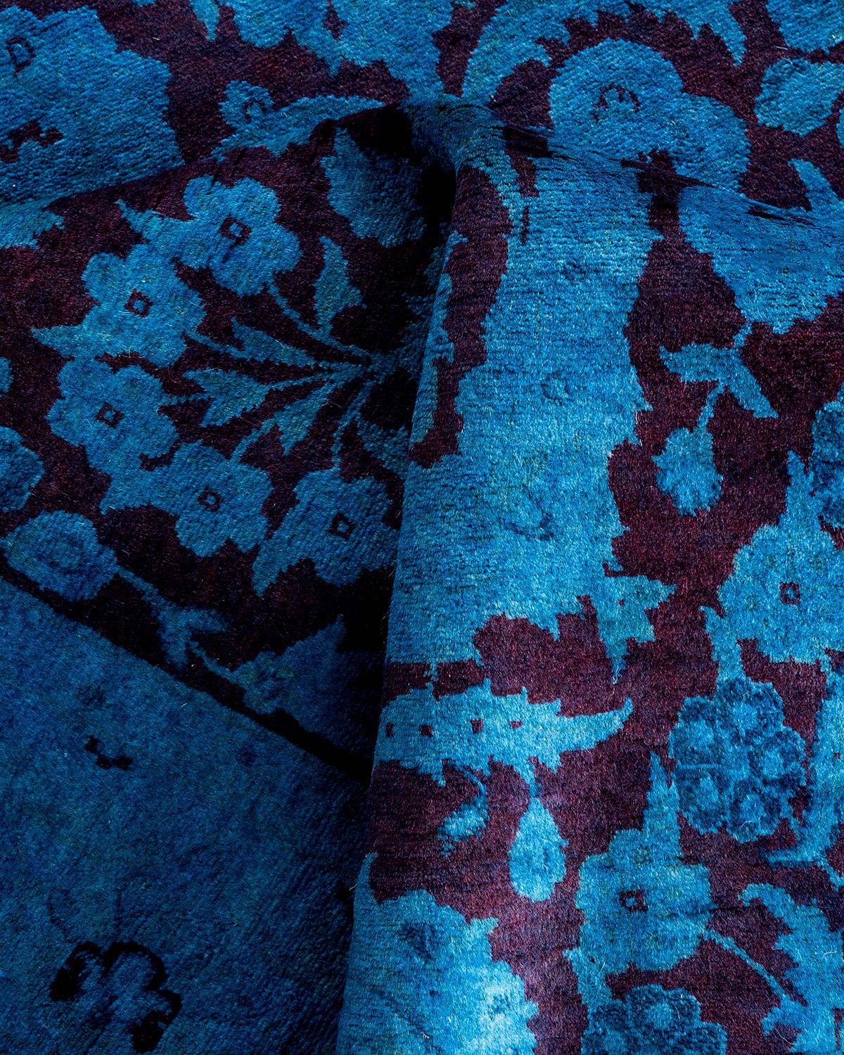 Alfombra de lana teñida a mano azul contemporánea 2' x 2'' en venta 1