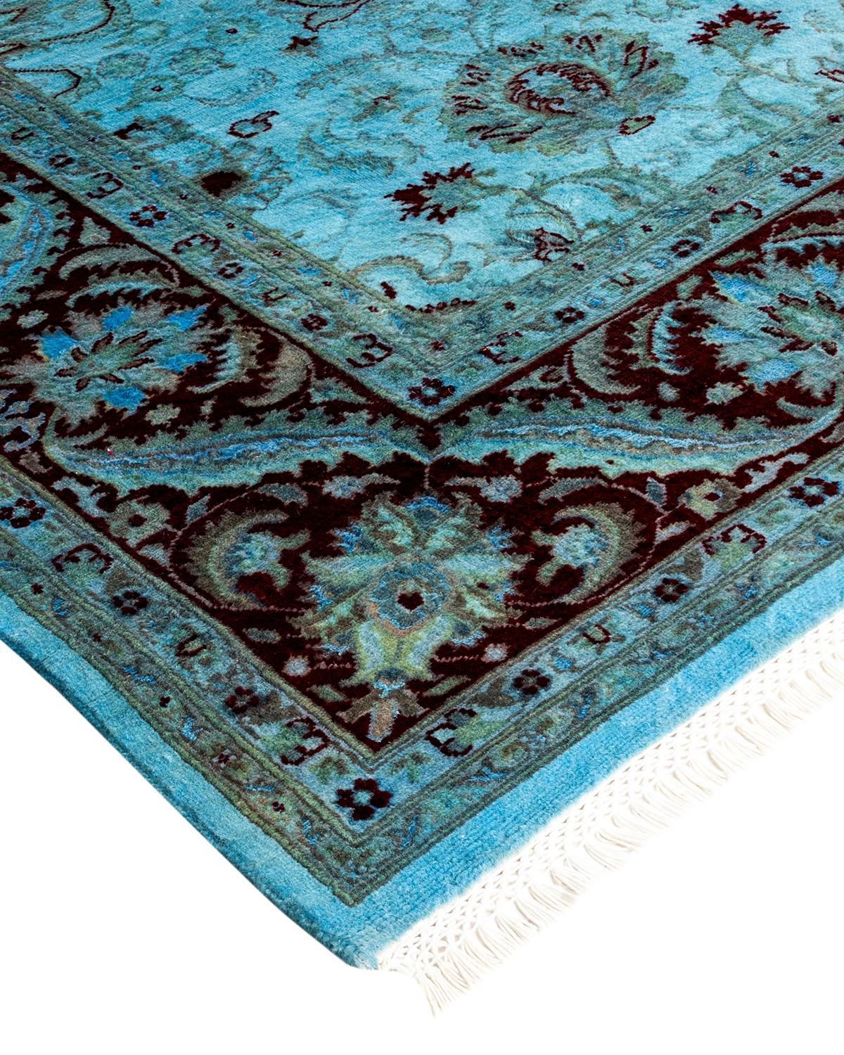 I tappeti Vibrance rappresentano il classico con un tocco di classe: motivi tradizionali sovratinti con colori brillanti. Ogni tappeto annodato a mano viene lavato con una tintura botanica naturale al 100% che rivela le sfumature nascoste nei