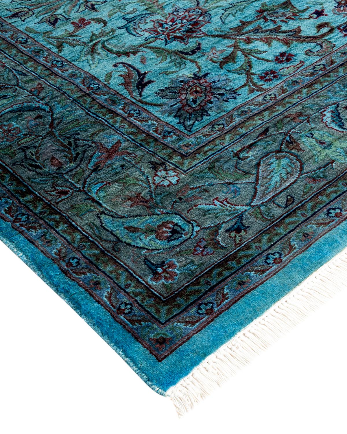 I tappeti Vibrance rappresentano il classico con un tocco di classe: motivi tradizionali sovratinti con colori brillanti. Ogni tappeto annodato a mano viene lavato con una tintura botanica 100% naturale che rivela le sfumature nascoste degli am