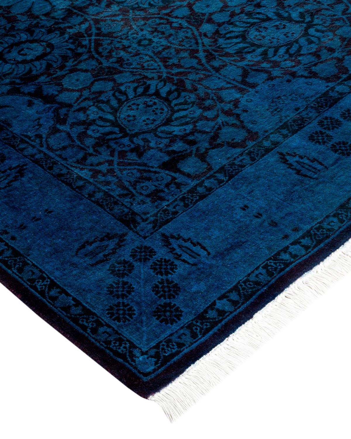 Vibrance-Teppiche sind der Inbegriff von Klassik mit Pfiff: traditionelle Muster in leuchtenden Farben gefärbt. Jeder handgeknüpfte Teppich wird mit einem 100% natürlichen botanischen Farbstoff gewaschen, der verborgene Nuancen in den Mustern