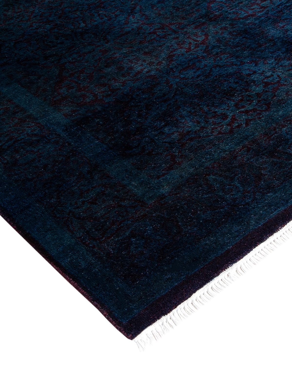 I tappeti Vibrance rappresentano il classico con un tocco di classe: motivi tradizionali sovratinti con colori brillanti. Ogni tappeto annodato a mano viene lavato con una tintura botanica naturale al 100% che rivela le sfumature nascoste nei