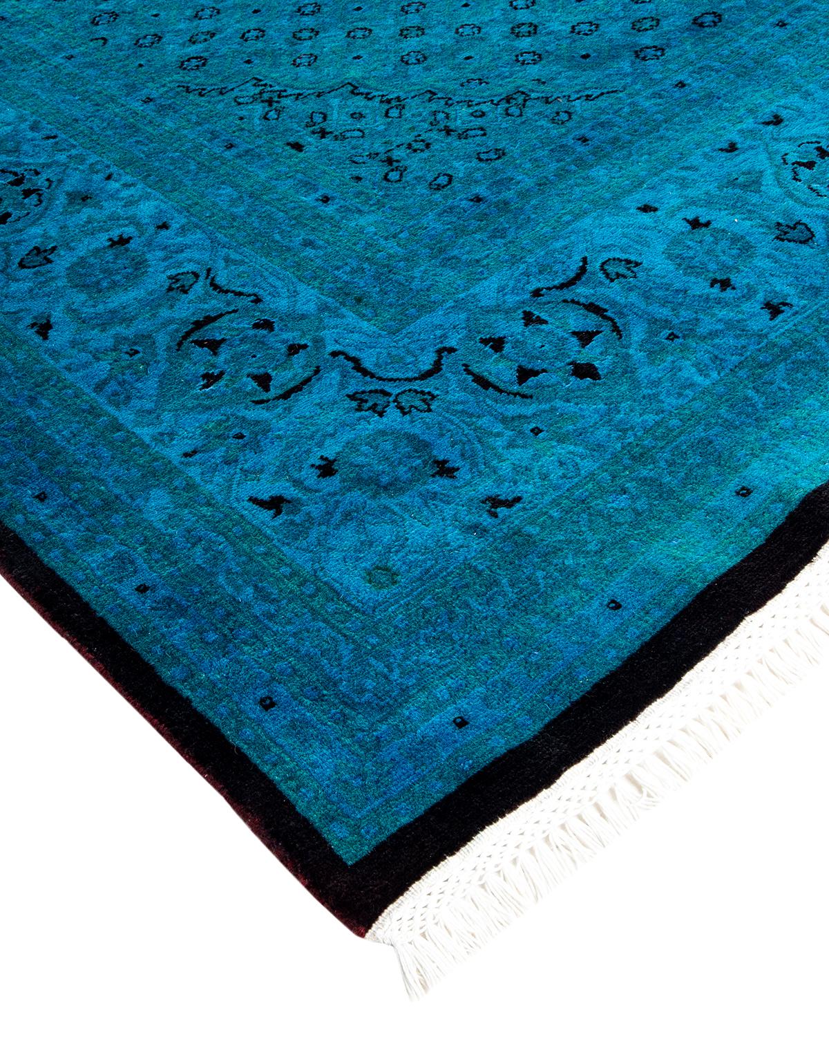 Vibrance-Teppiche sind der Inbegriff von Klassik mit Pfiff: traditionelle Muster in leuchtenden Farben gefärbt. Jeder handgeknüpfte Teppich wird mit einem 100% natürlichen botanischen Farbstoff gewaschen, der verborgene Nuancen in den Mustern