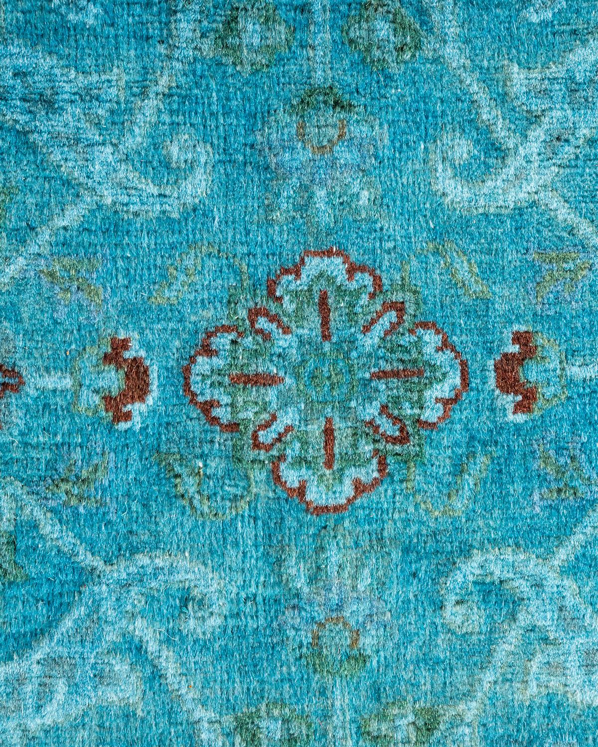 Pakistano Tappeto contemporaneo in lana sovratinta annodata a mano di colore blu in vendita