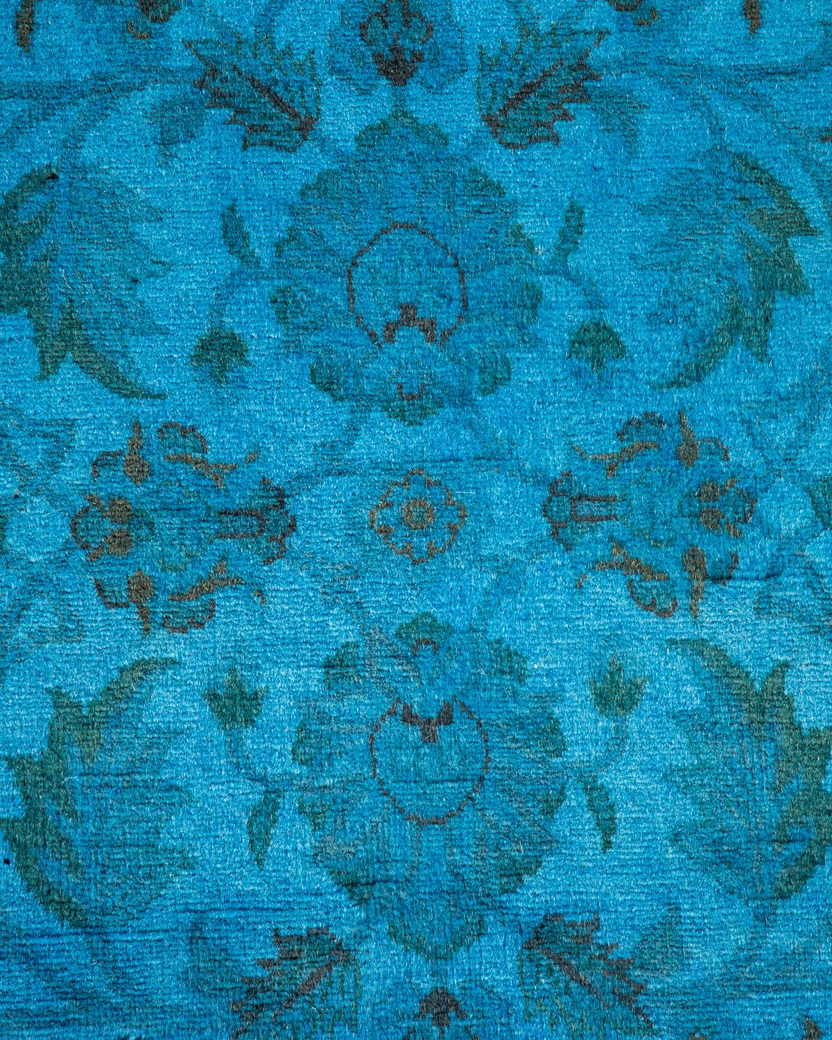Pakistano Tappeto contemporaneo in lana sovratinta annodata a mano di colore blu in vendita