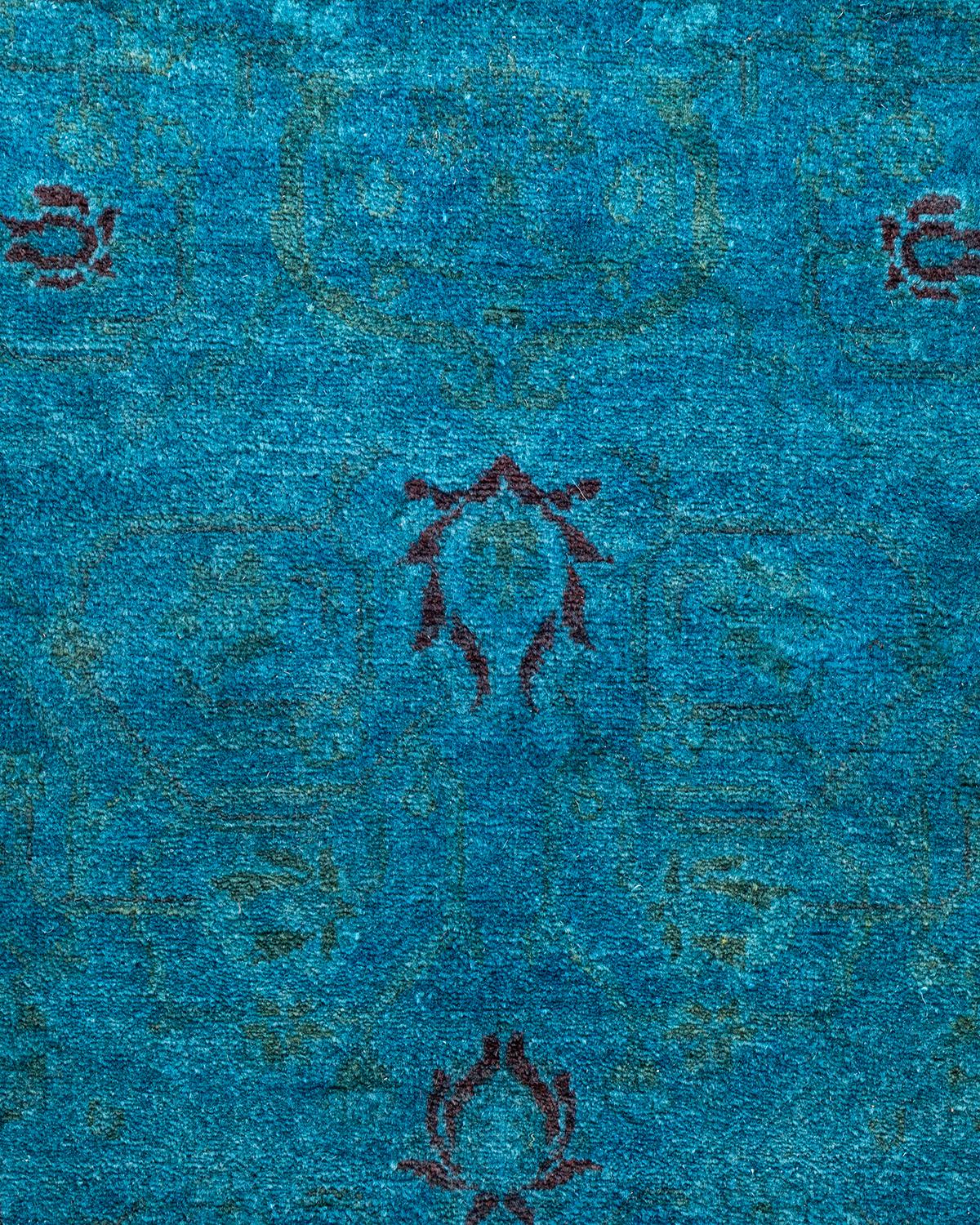 Pakistano Tappeto contemporaneo in lana sovratinta annodata a mano di colore blu in vendita