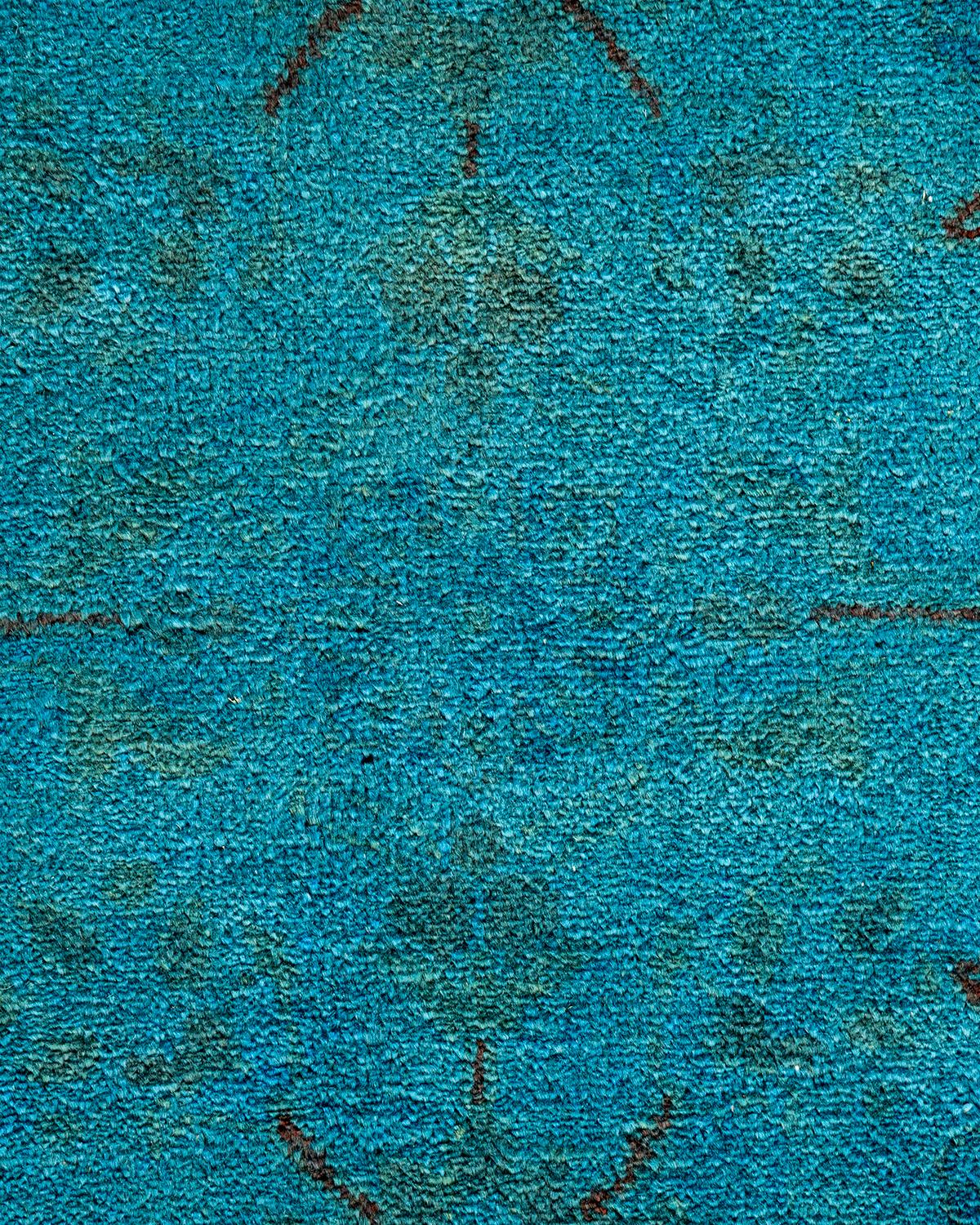 Pakistano Tappeto contemporaneo in lana sovratinta annodata a mano di colore blu in vendita