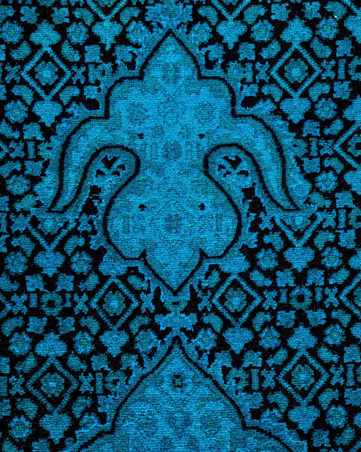 Contemporary Overdyed Hand Knotted Wool Blue Area Rug (Pakistanisch) im Angebot