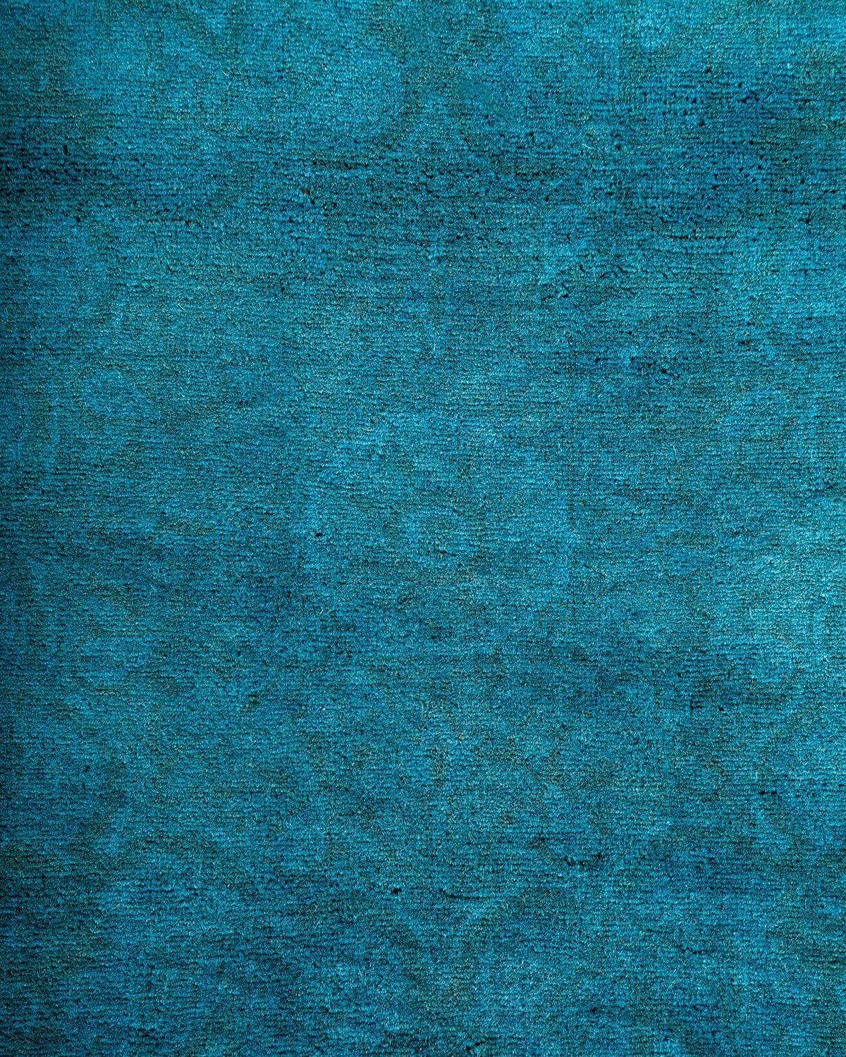 Pakistano Tappeto contemporaneo in lana sovratinta annodata a mano di colore blu in vendita