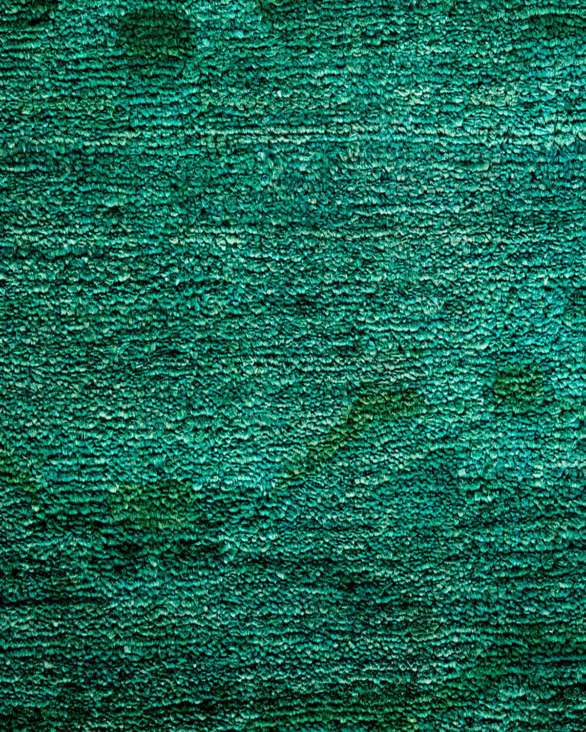 Pakistano Tappeto contemporaneo in lana sovratinta annodata a mano di colore blu in vendita