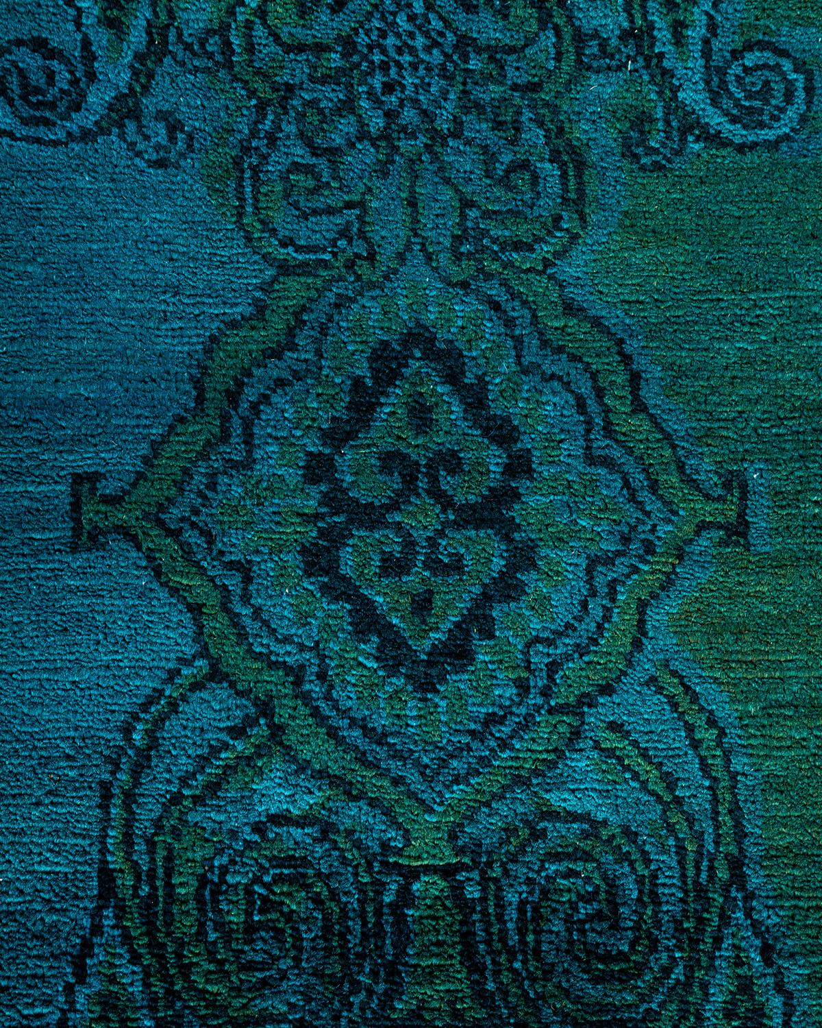Contemporary Overdyed Hand Knotted Wool Blue Area Rug (Pakistanisch) im Angebot