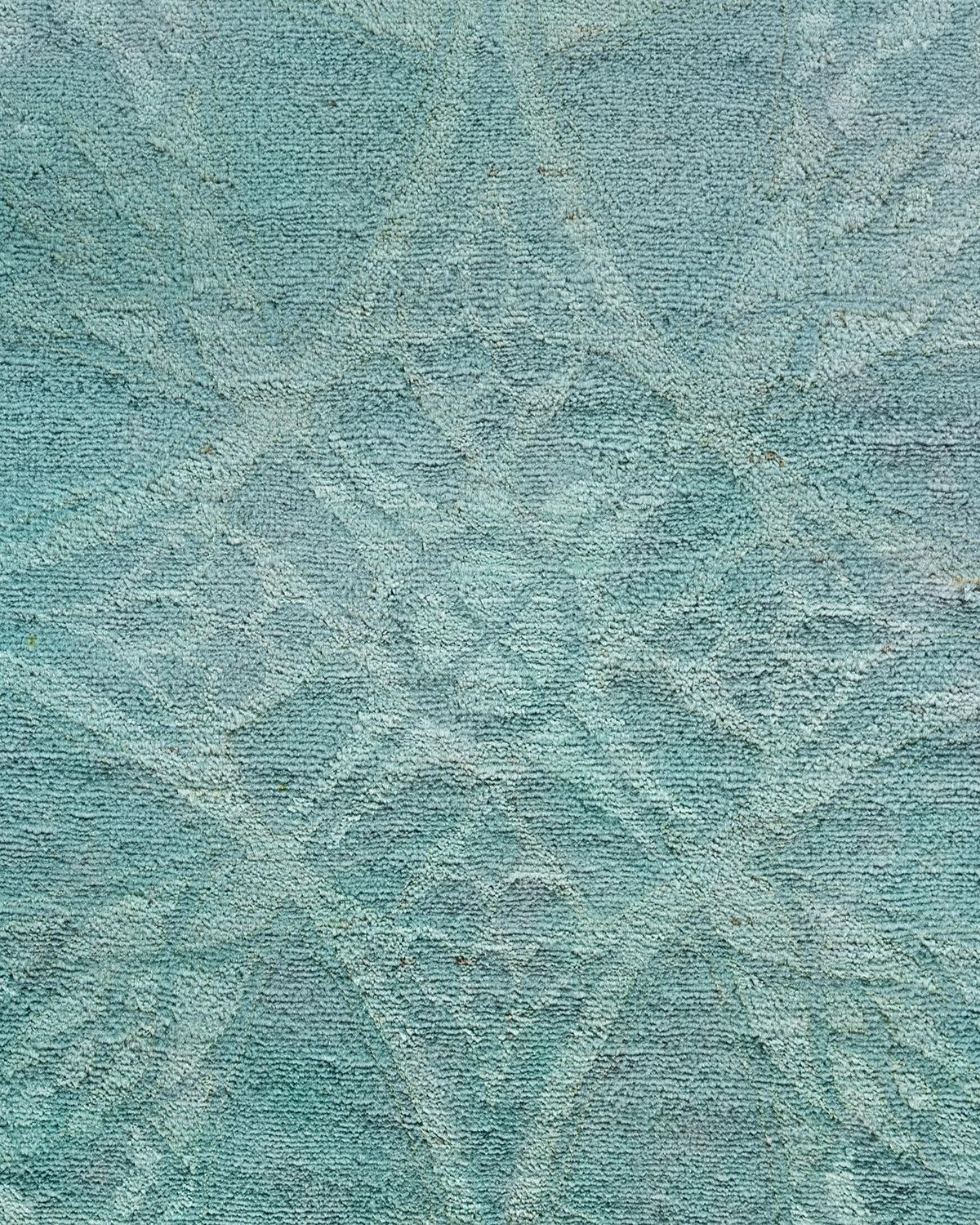 Pakistano Tappeto contemporaneo in lana sovratinta annodata a mano di colore blu in vendita