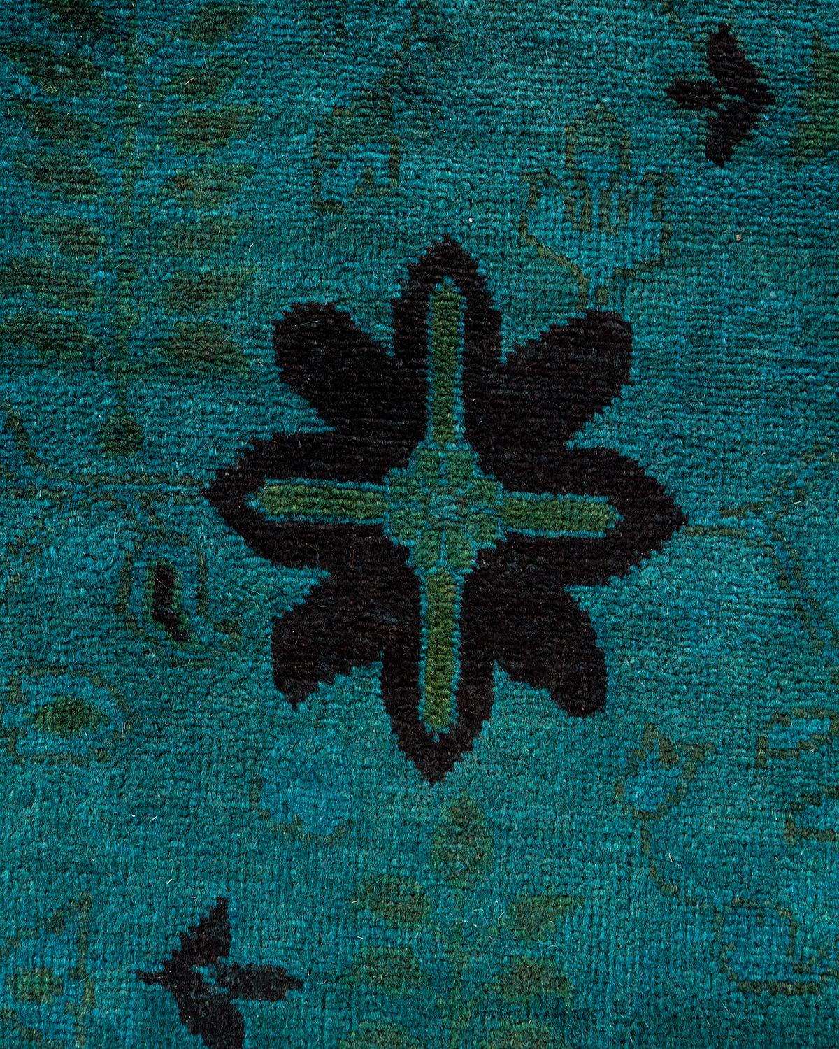 Contemporary Overdyed Hand Knotted Wool Blue Area Rug (Pakistanisch) im Angebot