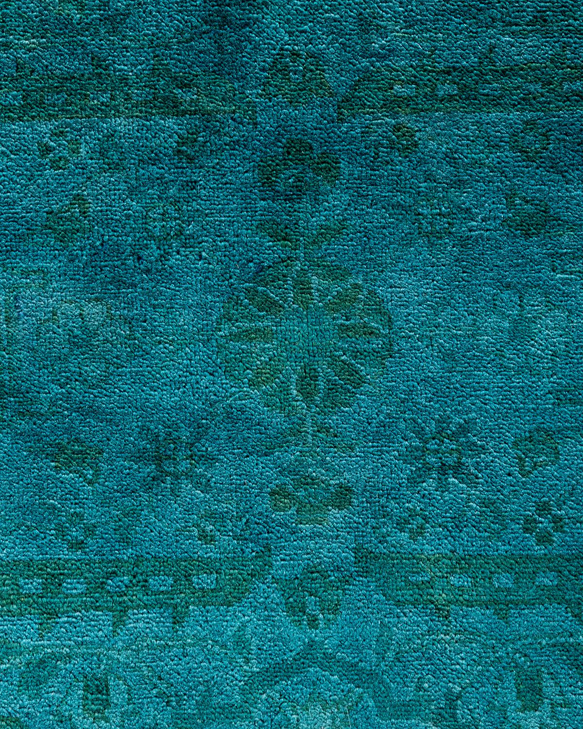 Pakistano Tappeto contemporaneo in lana sovratinta annodata a mano di colore blu in vendita