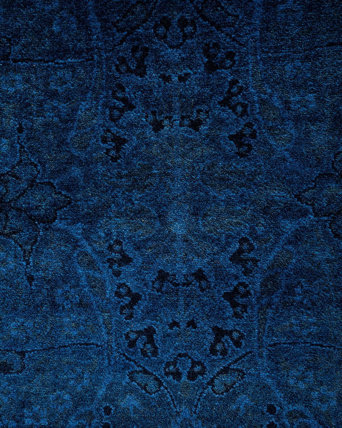 Alfombra de lana teñida a mano contemporánea azul Pakistaní en venta