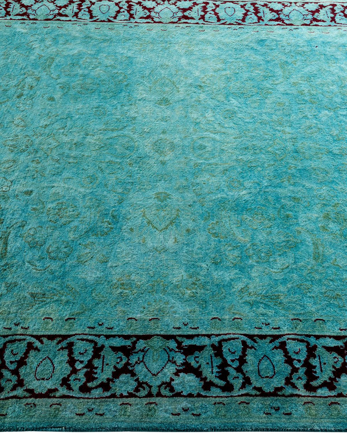 Tappeto contemporaneo in lana sovratinta annodata a mano di colore blu In condizioni Nuovo in vendita a Norwalk, CT