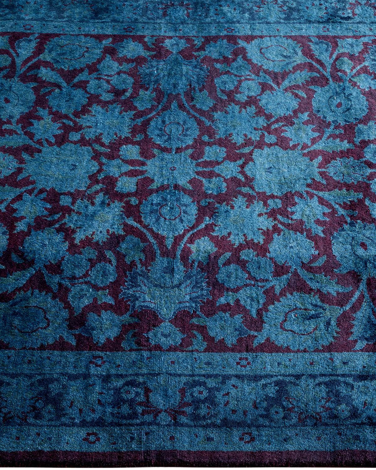 Tappeto contemporaneo in lana sovratinta annodata a mano di colore blu In condizioni Nuovo in vendita a Norwalk, CT