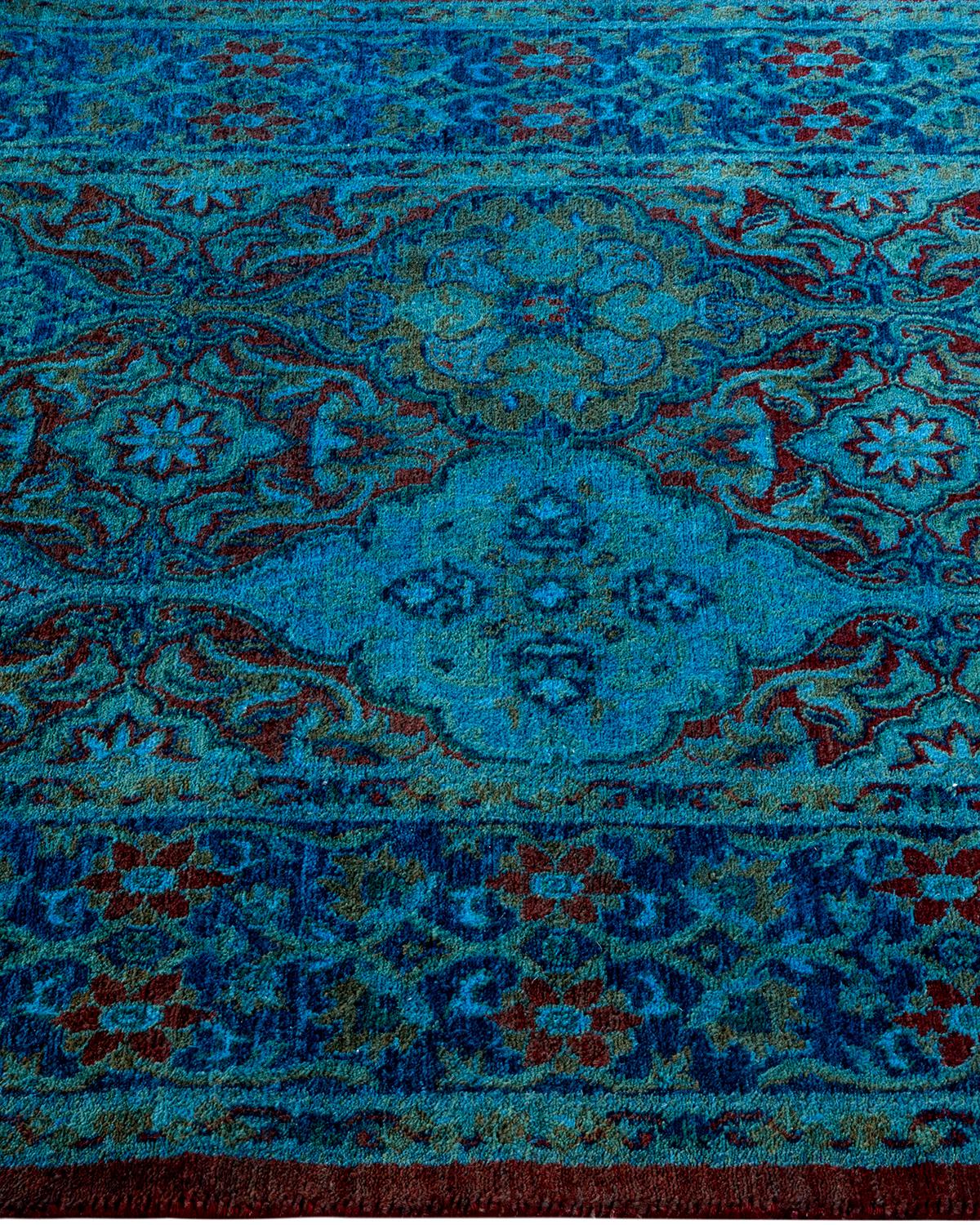 Tappeto contemporaneo in lana sovratinta annodata a mano di colore blu In condizioni Nuovo in vendita a Norwalk, CT
