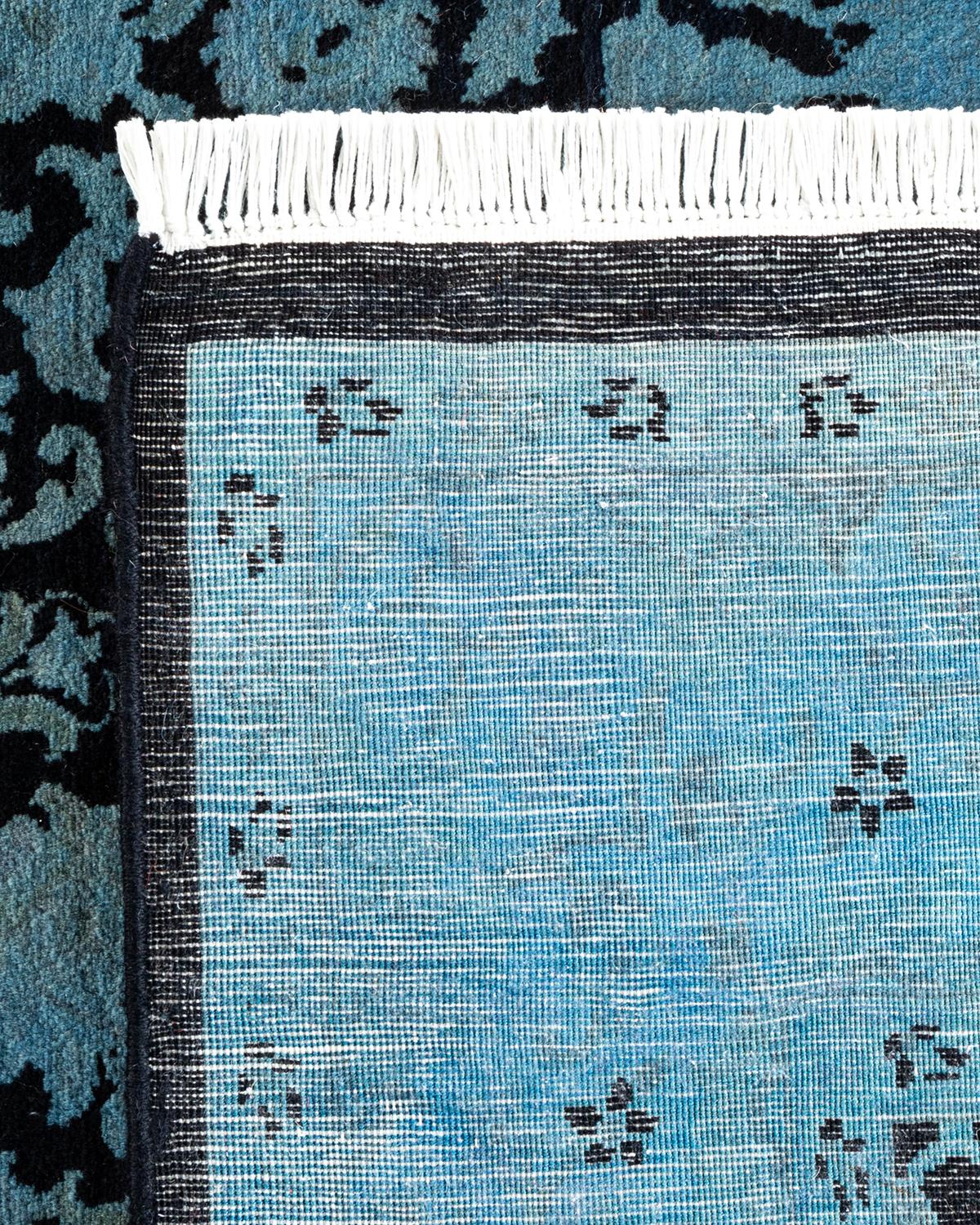 Tapis de sol contemporain en laine surteinte nouée à la main, bleu Neuf - En vente à Norwalk, CT