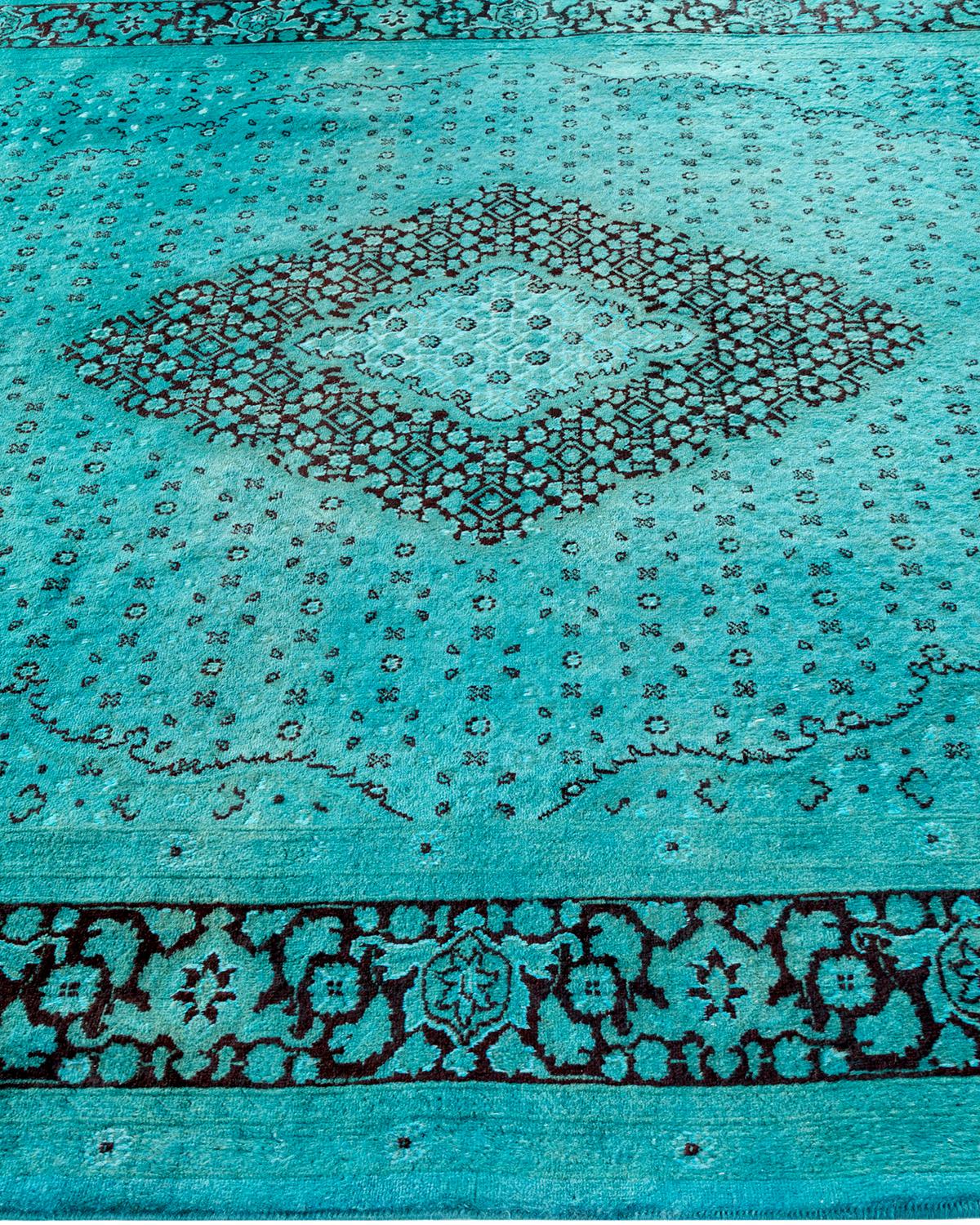 Contemporary Overdyed Hand Knotted Wool Blue Area Rug im Zustand „Neu“ im Angebot in Norwalk, CT